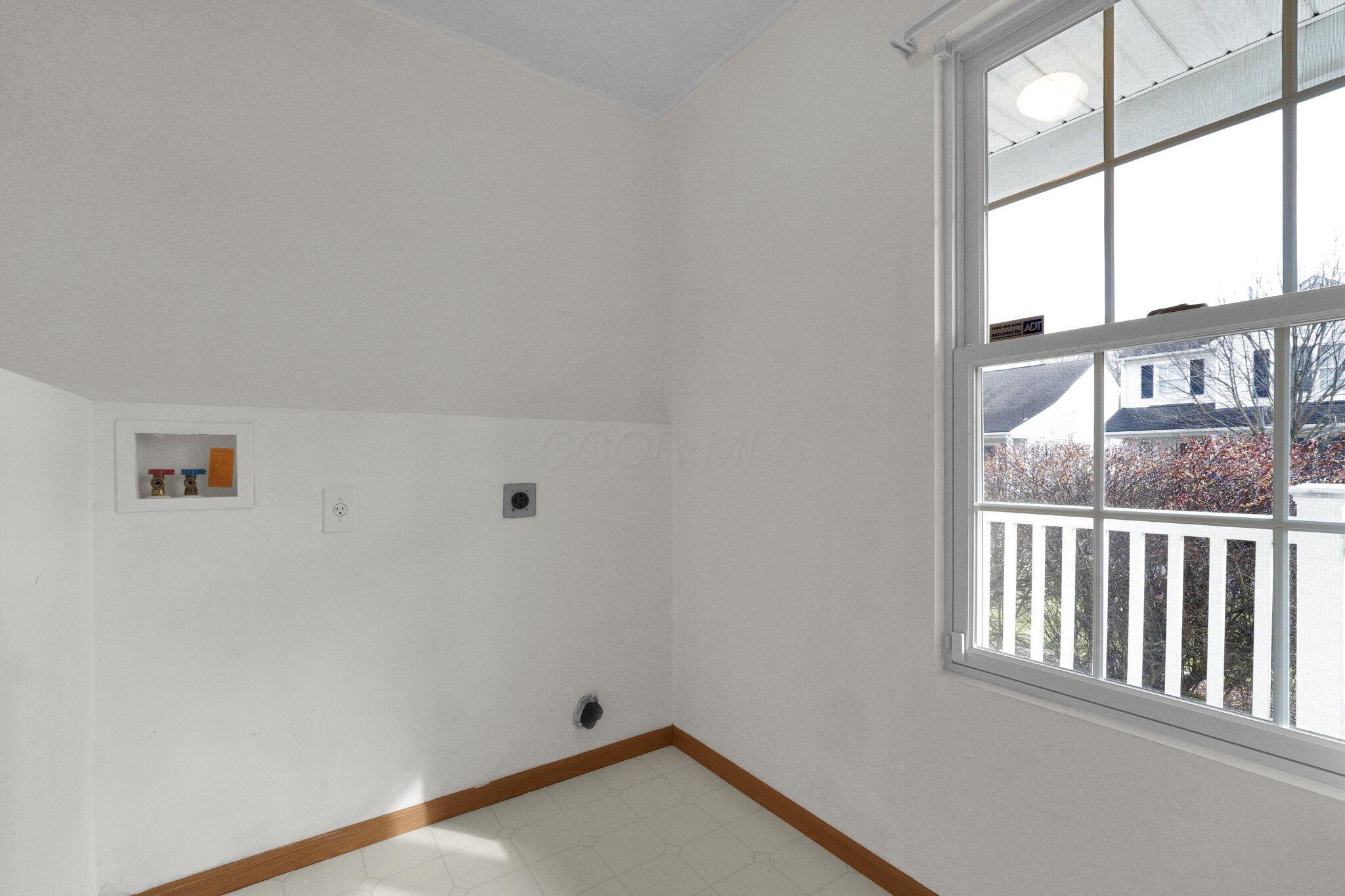 1807 Meadowlawn Drive Property Photo 18