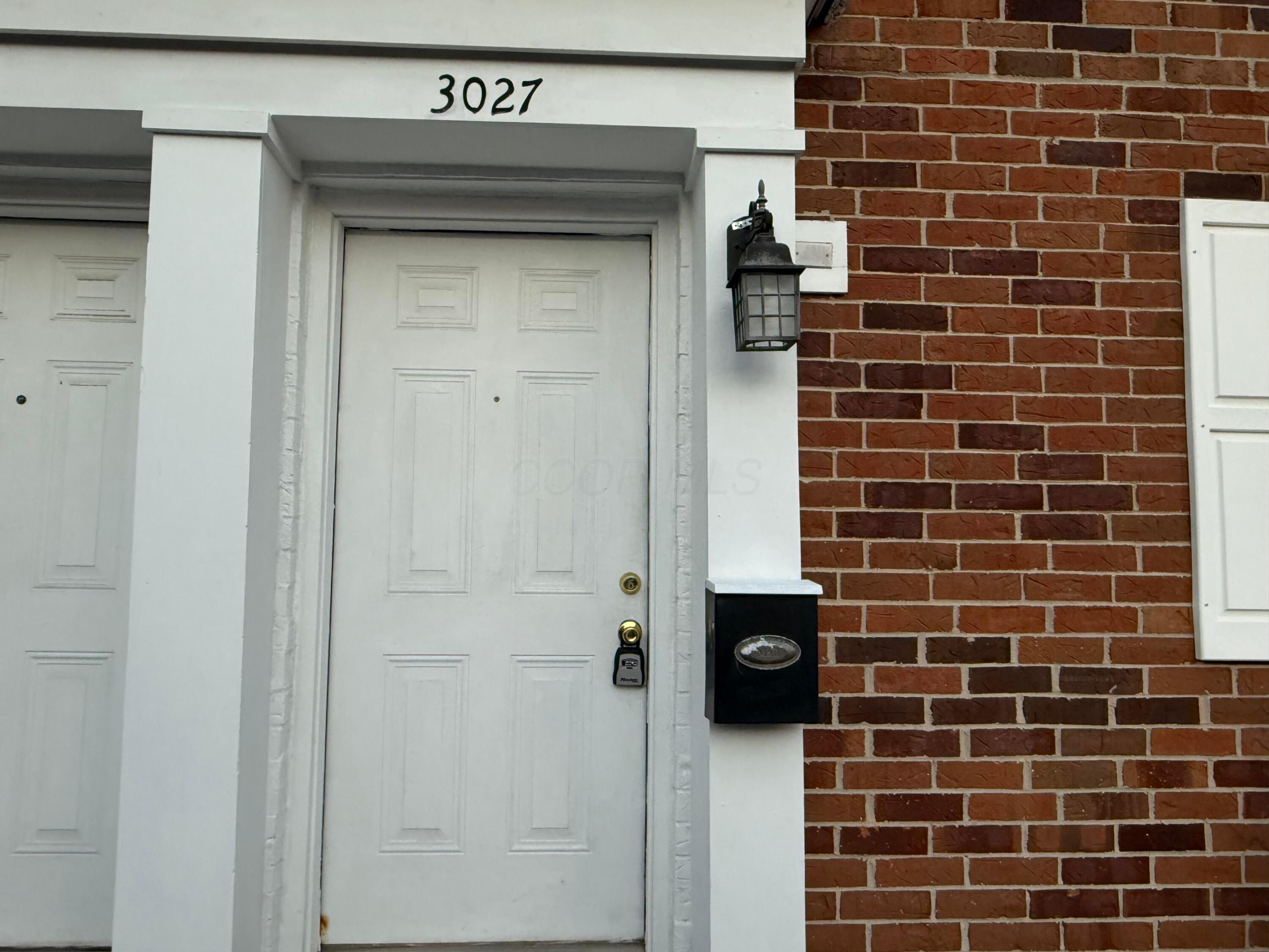 3027 Sunset Drive Property Photo 4