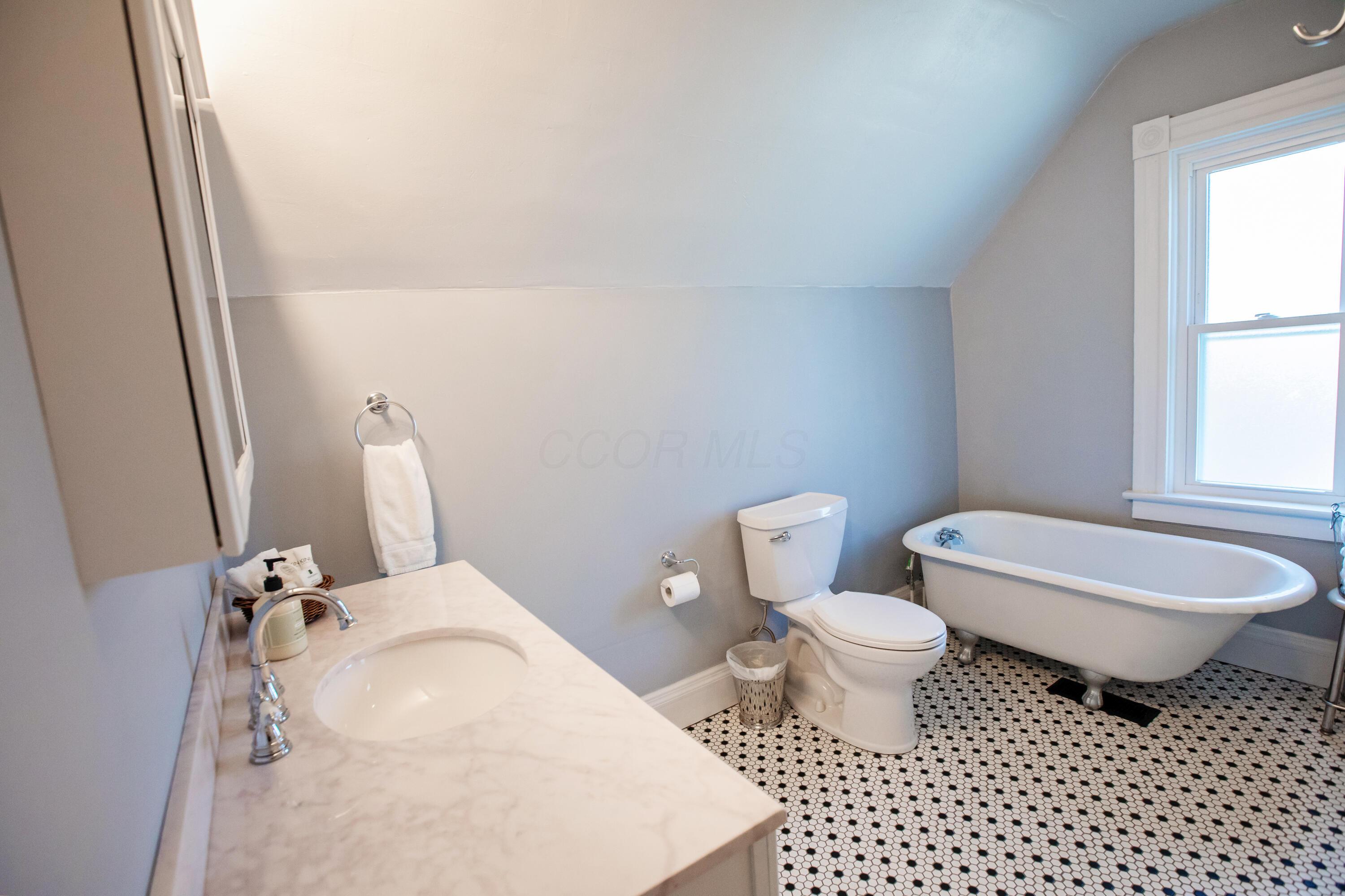 433 Jefferson Street Property Photo 79