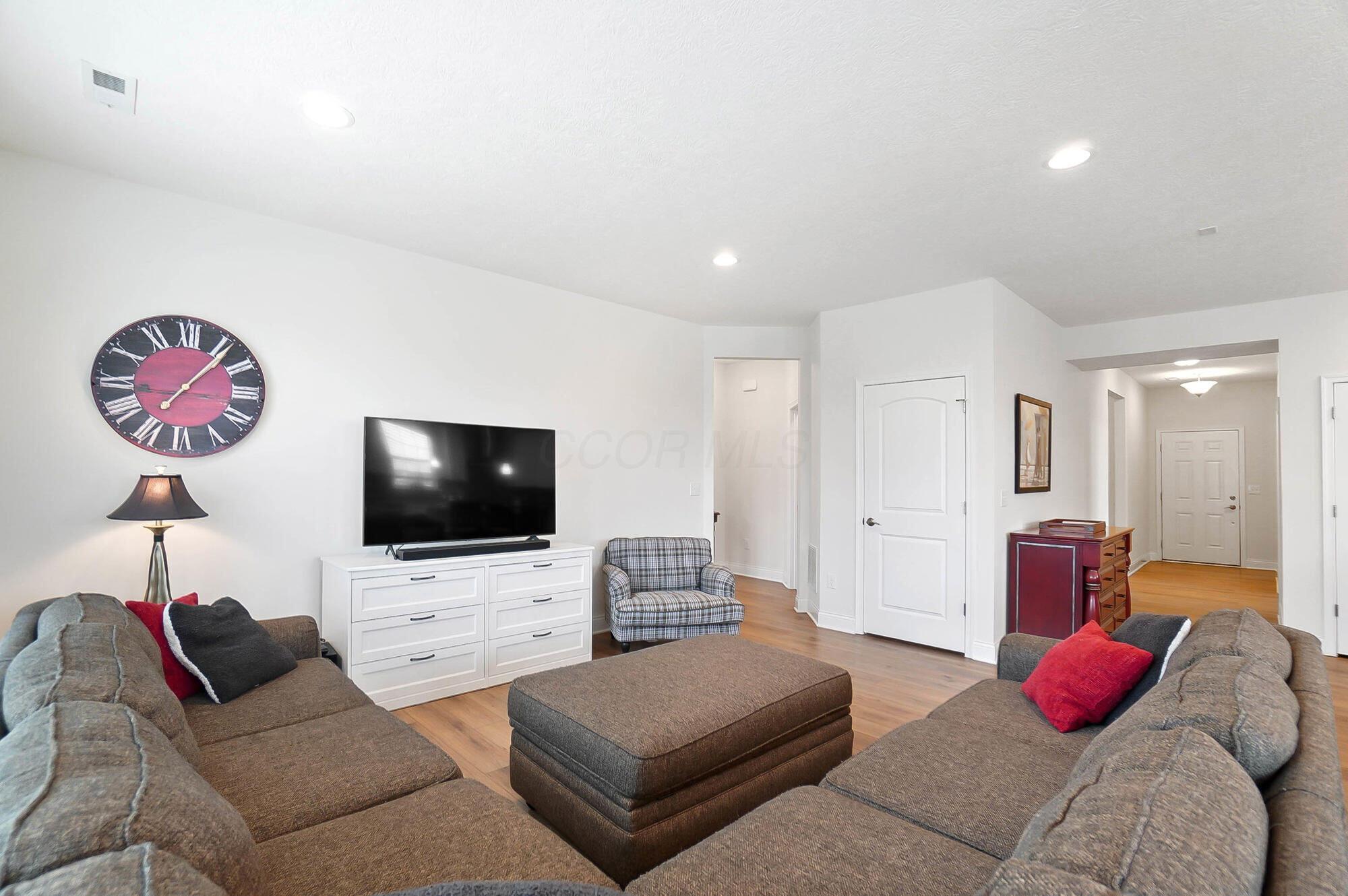 3767 Park Street Property Photo 5