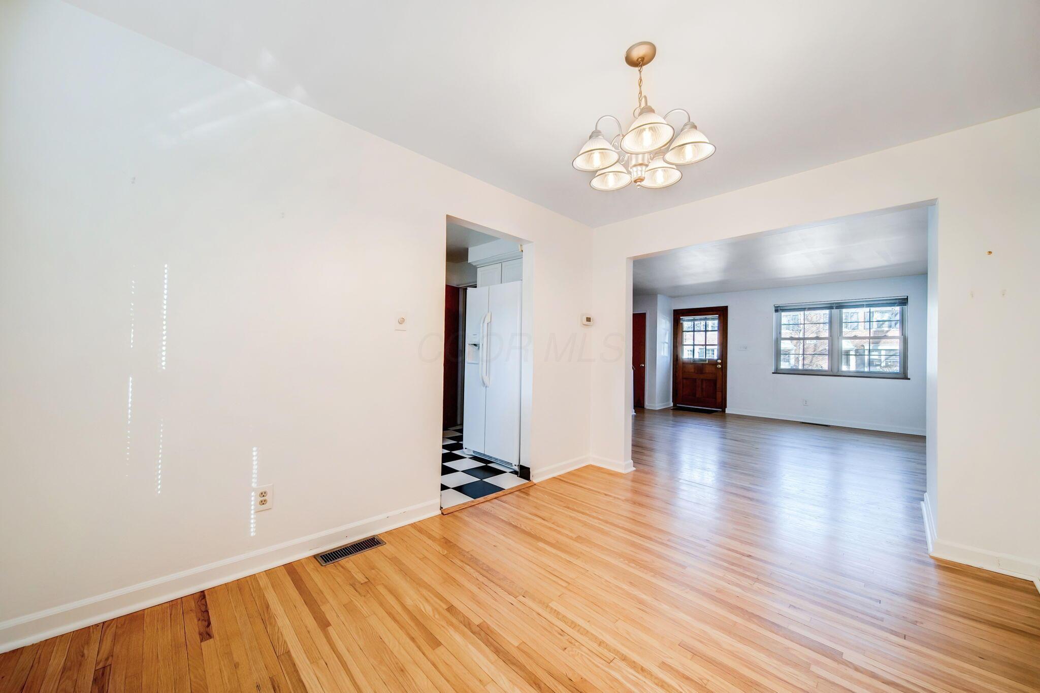 1809 Northwest Court, C Property Photo 6