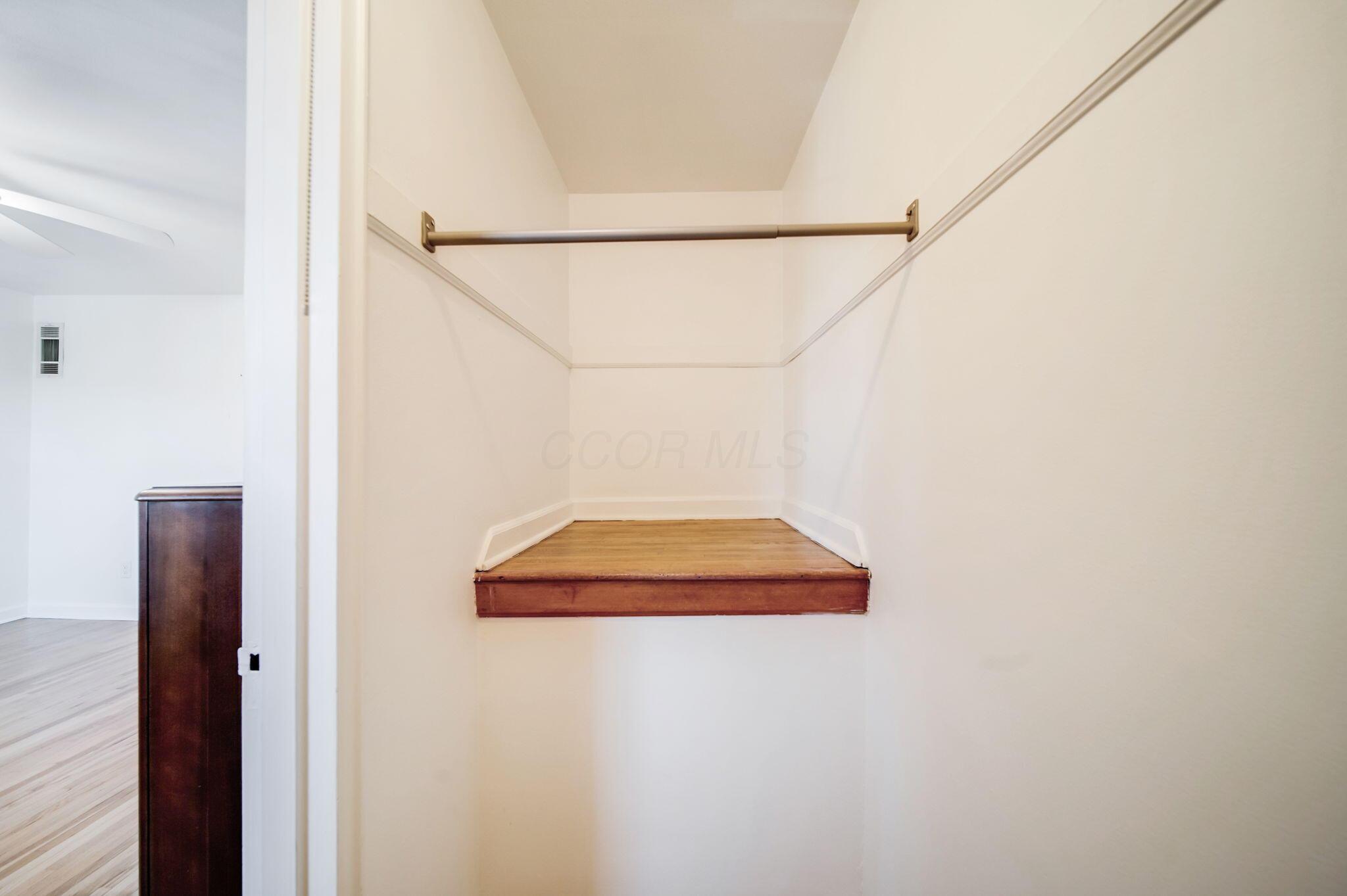 1809 Northwest Court, C Property Photo 17