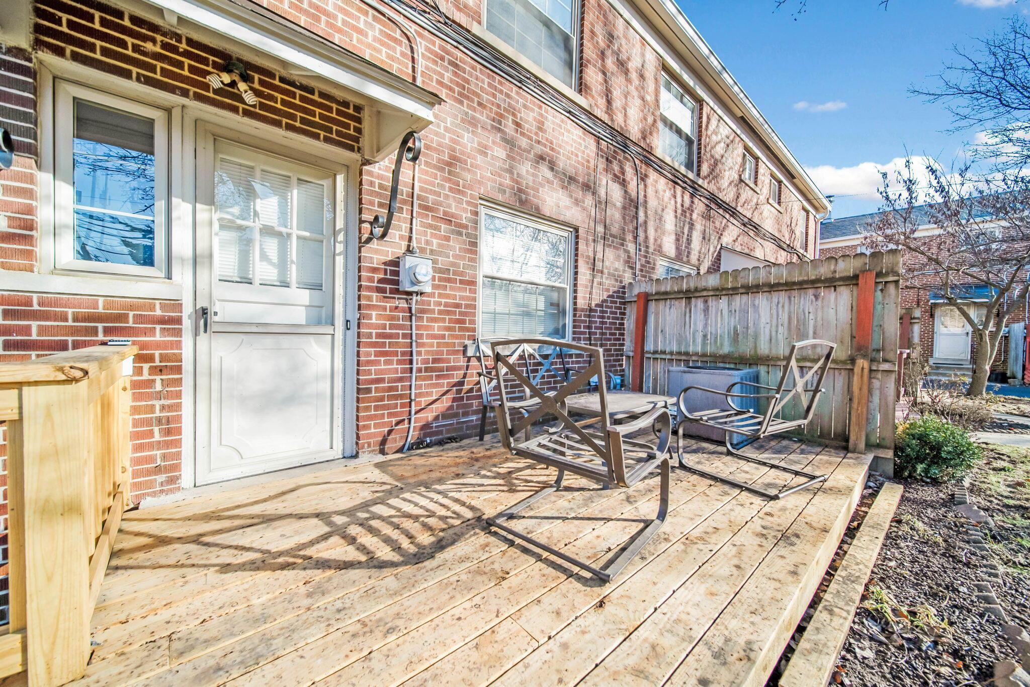 1809 Northwest Court, C Property Photo 26