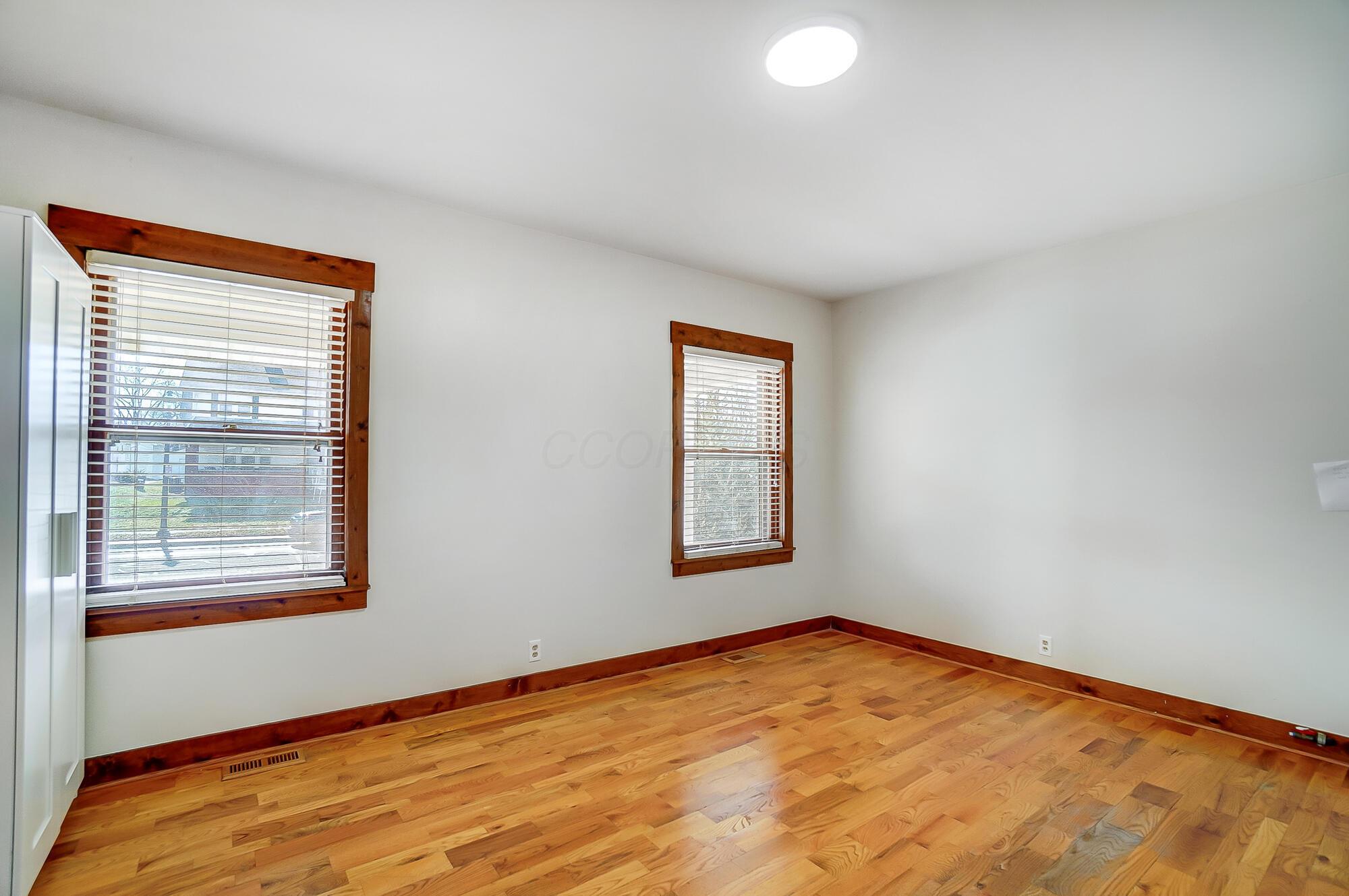 370 Main Street Property Photo 8