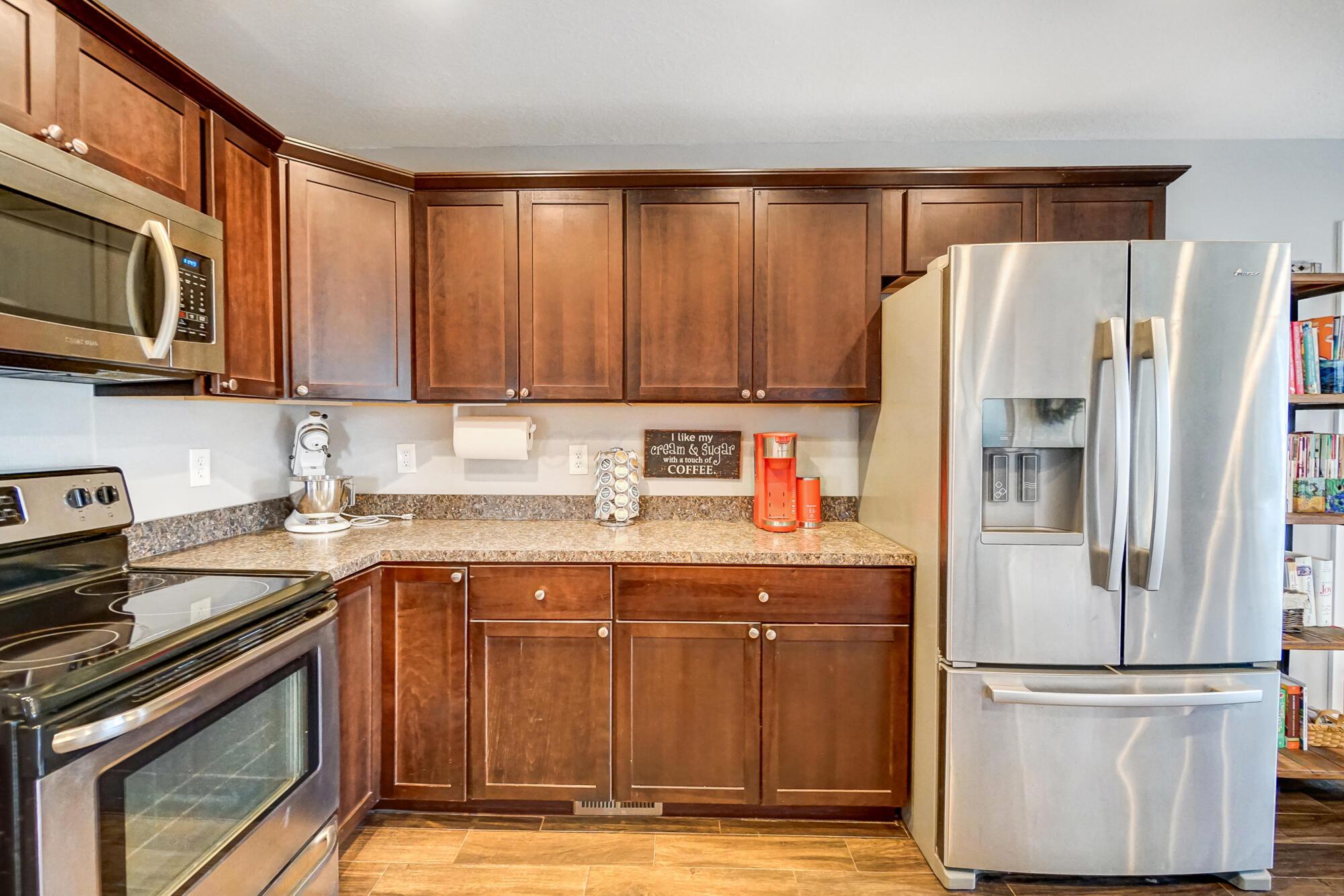 469 Treesong Road Property Photo 11