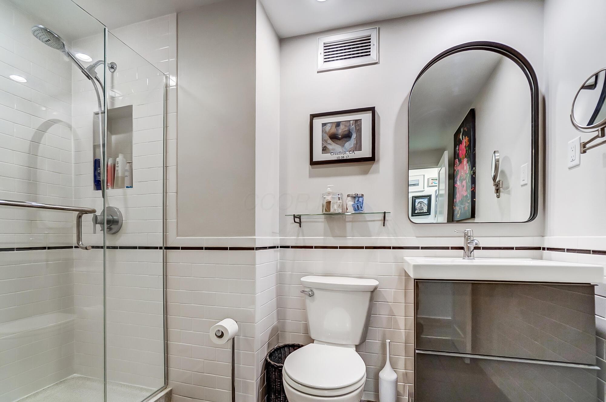 1000 Urlin Avenue, 907 Property Photo 28