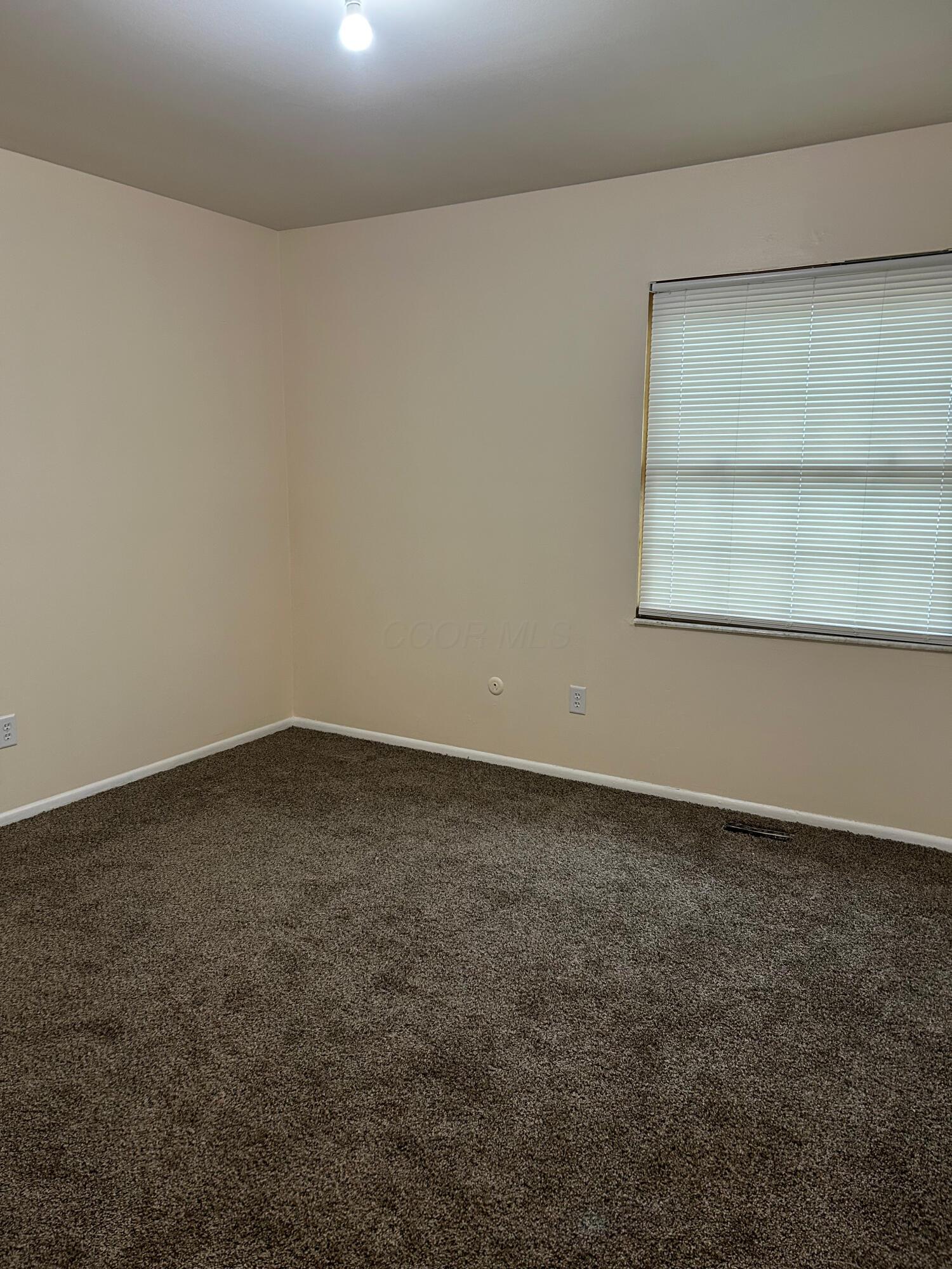 86 Tarryton Court W, 16d Property Photo 8