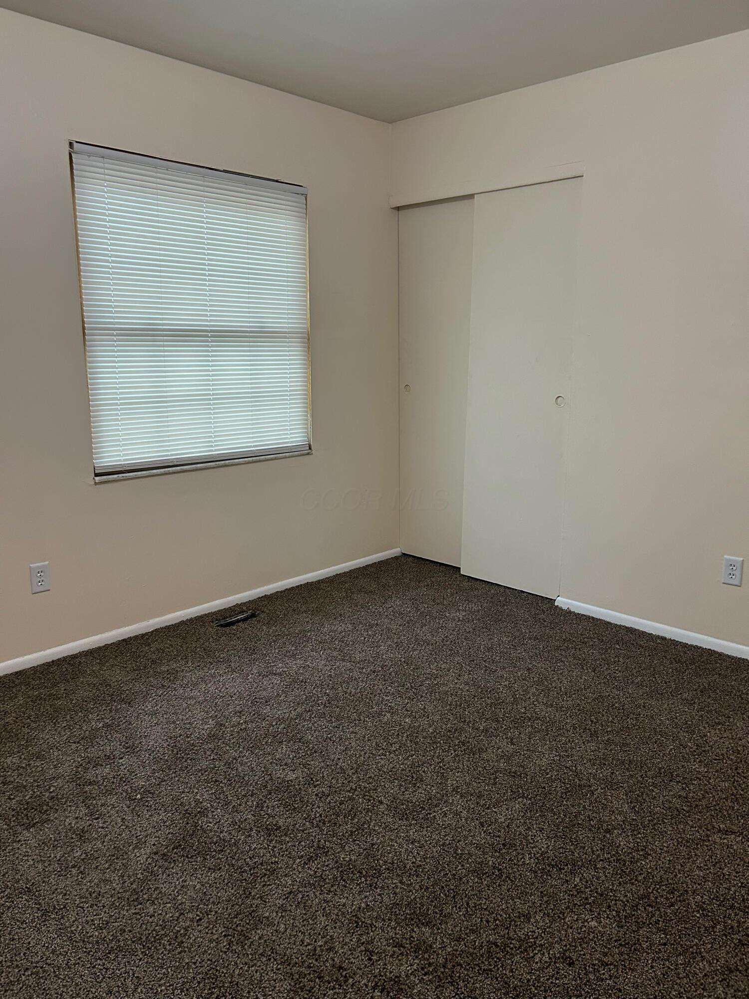 86 Tarryton Court W, 16d Property Photo 9