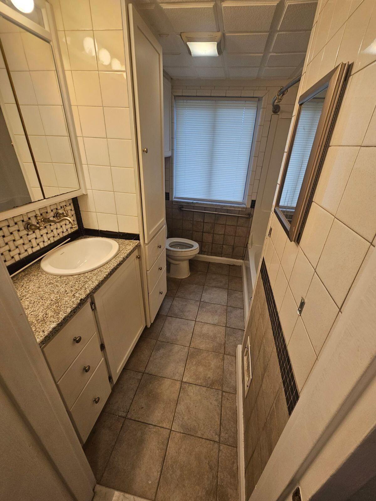 207 Buckeye Circle, B Property Photo 7