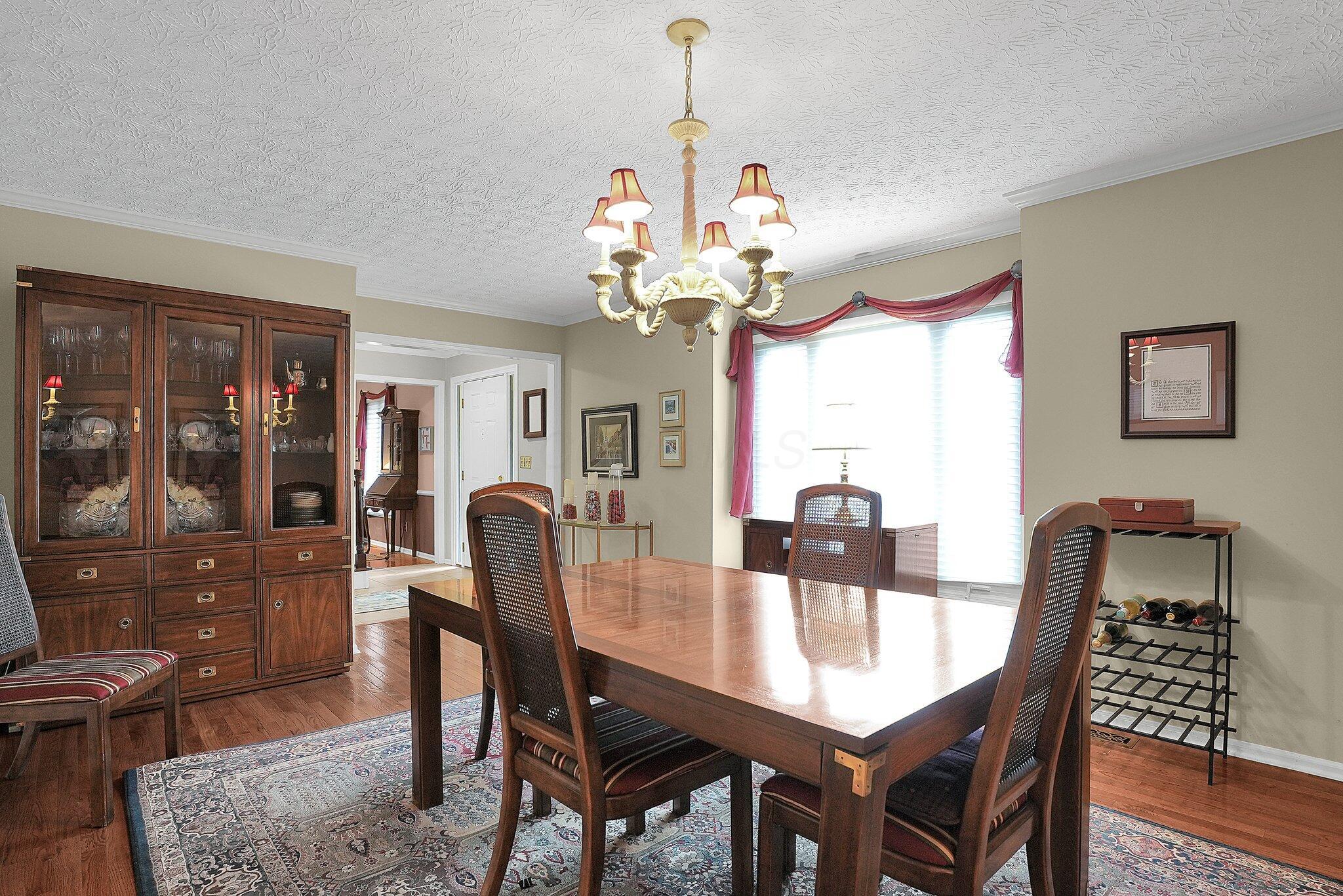 374 Glen Meadow Court Property Photo 7