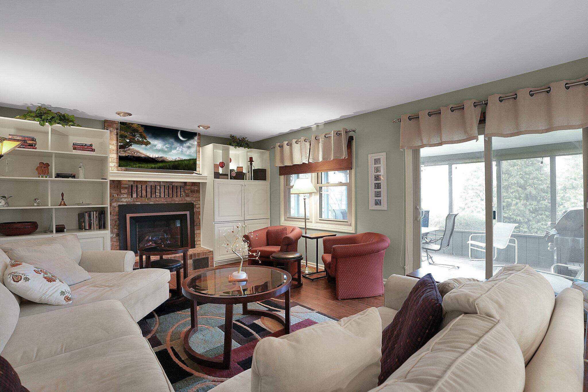 374 Glen Meadow Court Property Photo 17