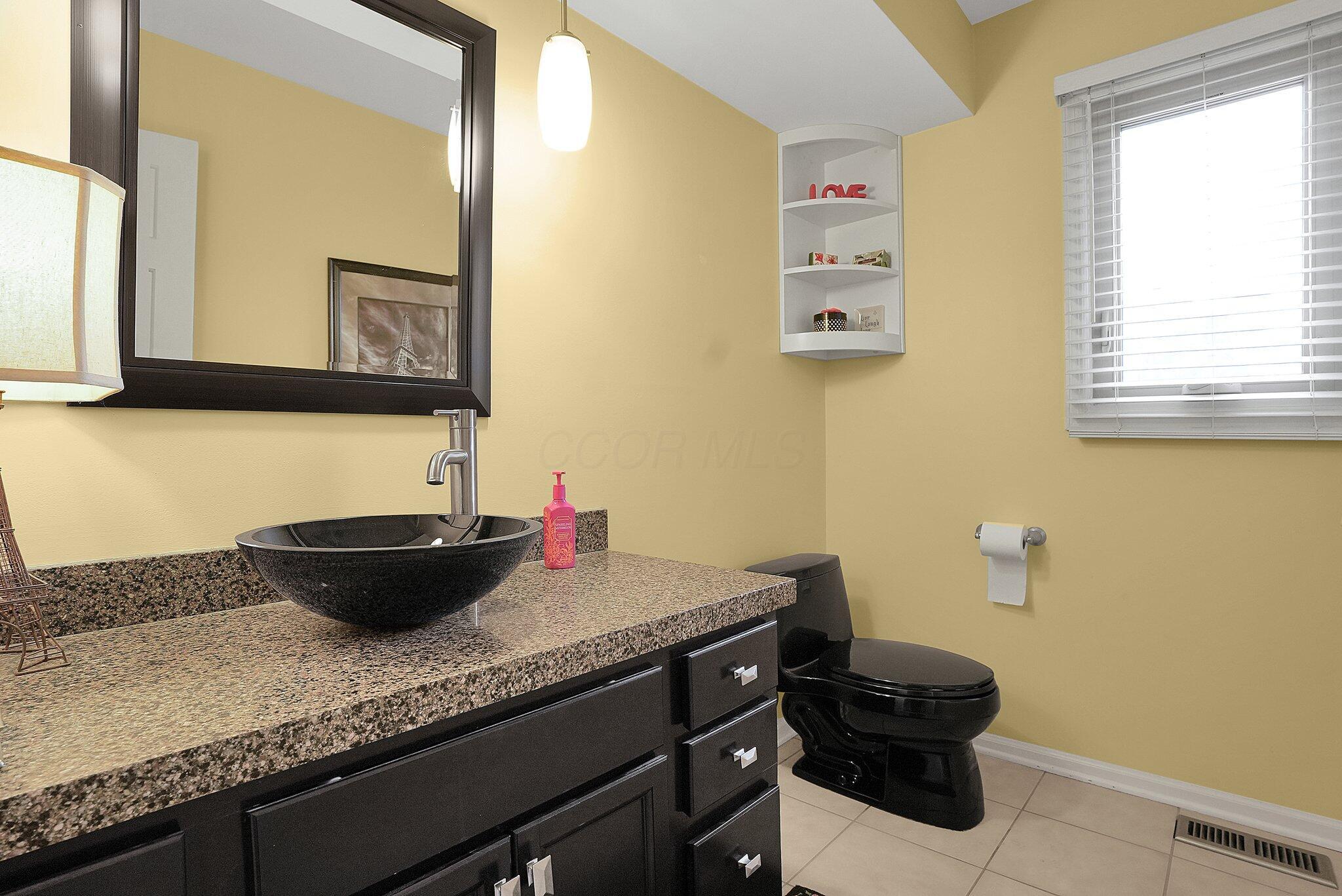 374 Glen Meadow Court Property Photo 22