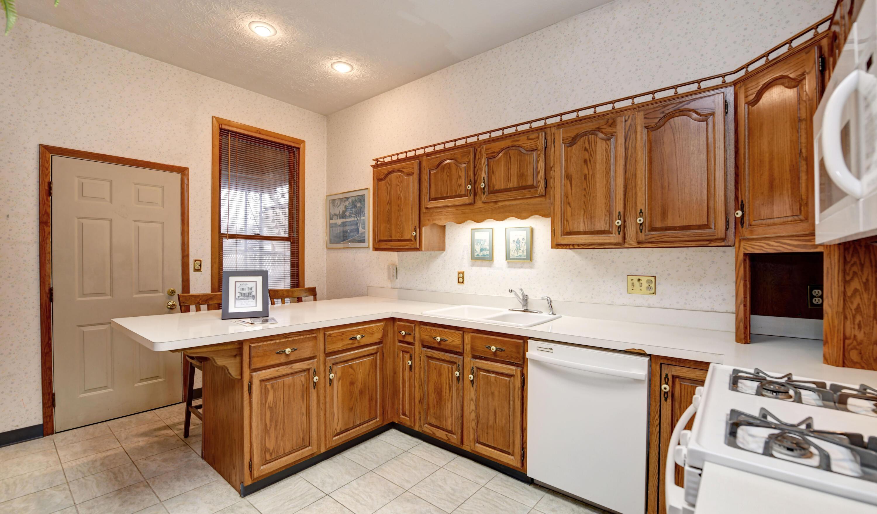 53 Linwood Avenue Property Photo 11