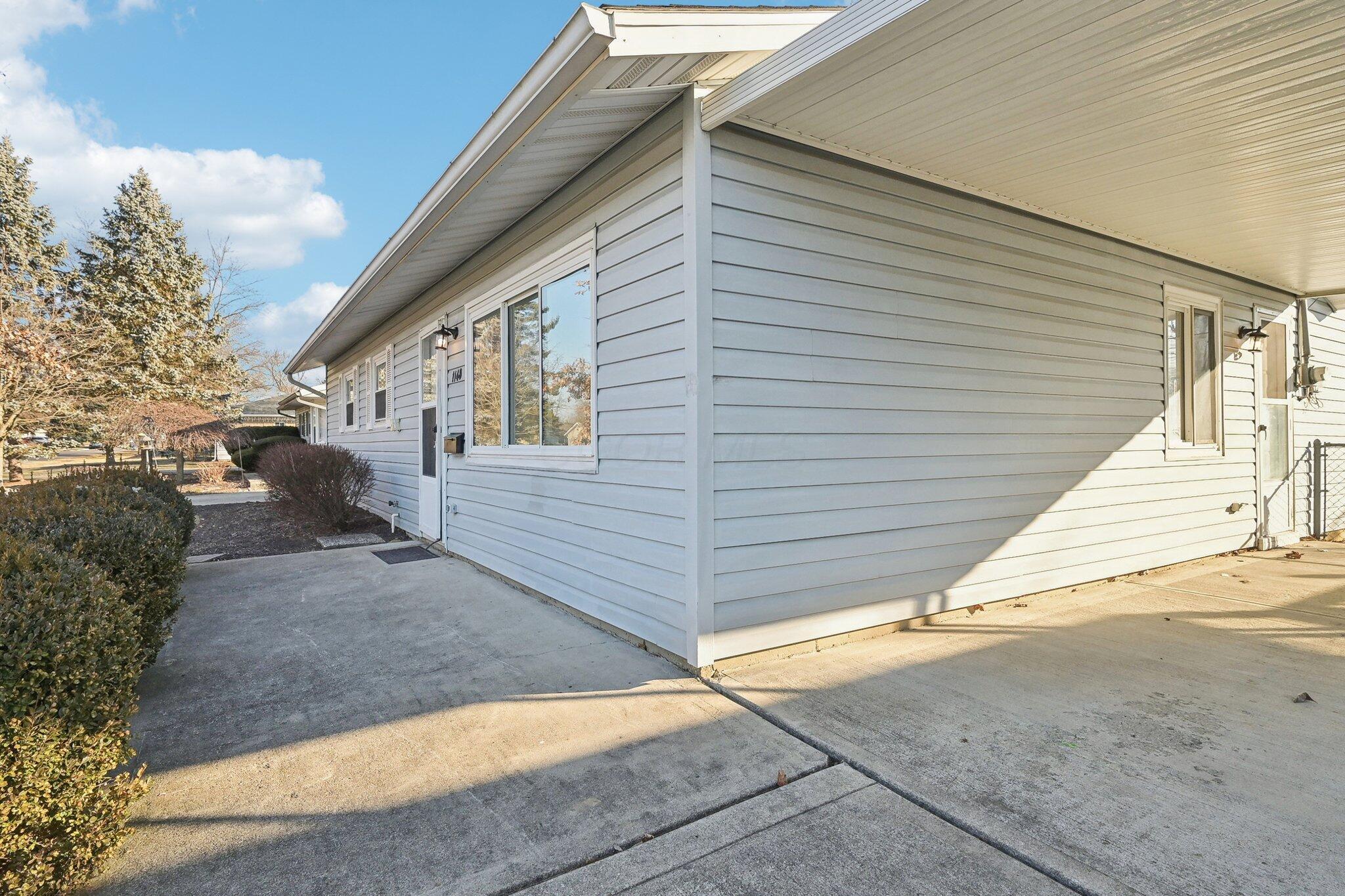 1148 Hillridge Road Property Photo 7
