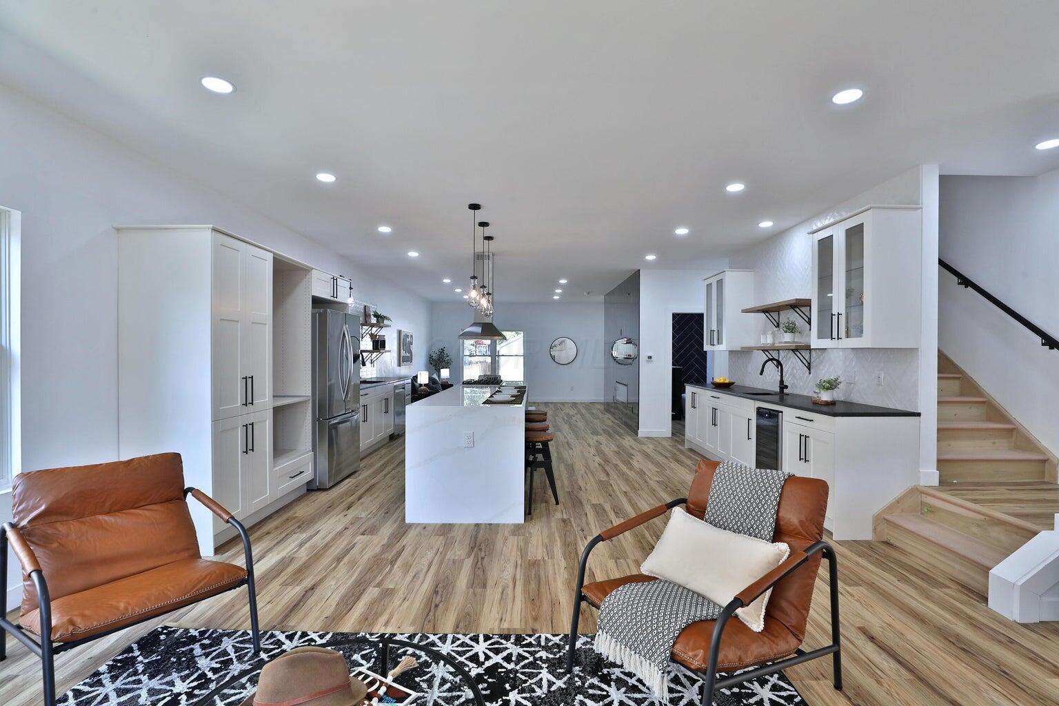 628 Oakwood Avenue Property Photo 7