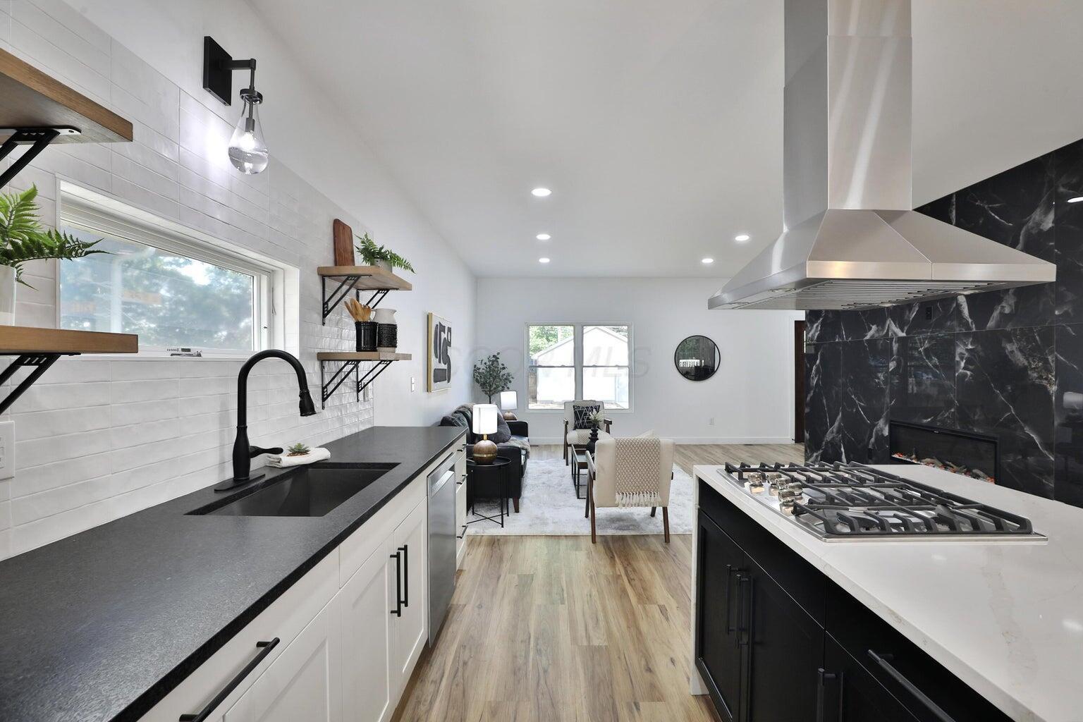 628 Oakwood Avenue Property Photo 9