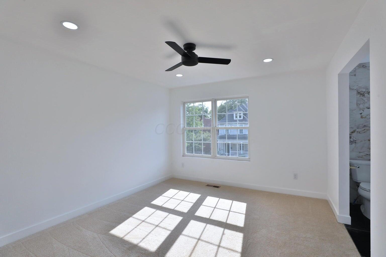 628 Oakwood Avenue Property Photo 26