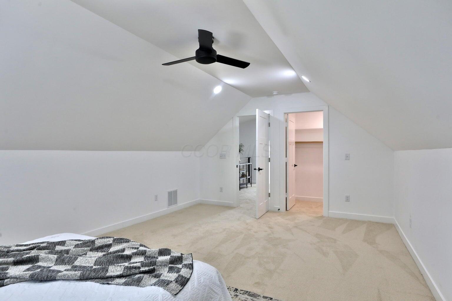 628 Oakwood Avenue Property Photo 37