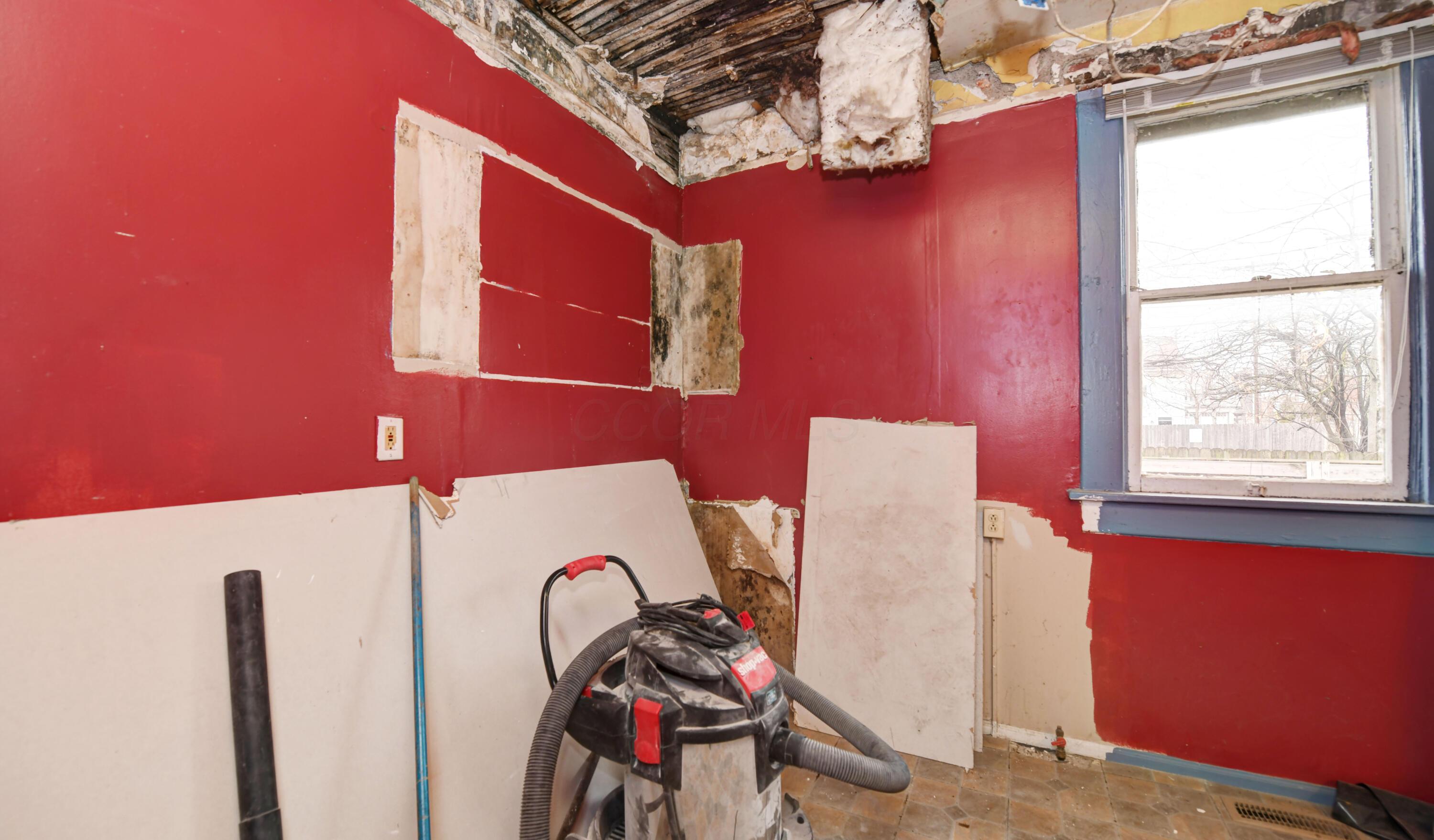 37 - 39 Latta Avenue Property Photo 10