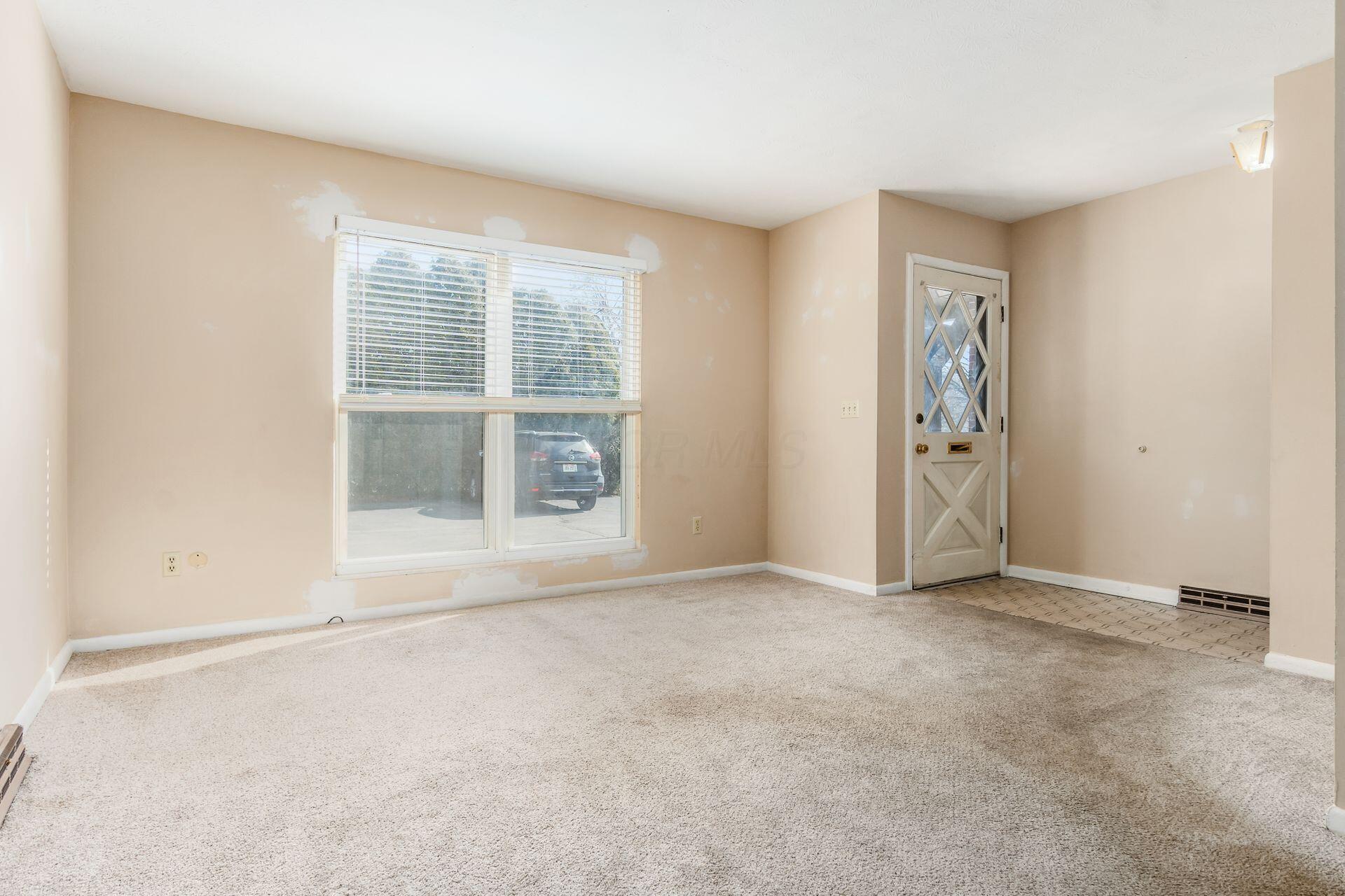 1530-1540 Longeaton Drive Property Photo 3