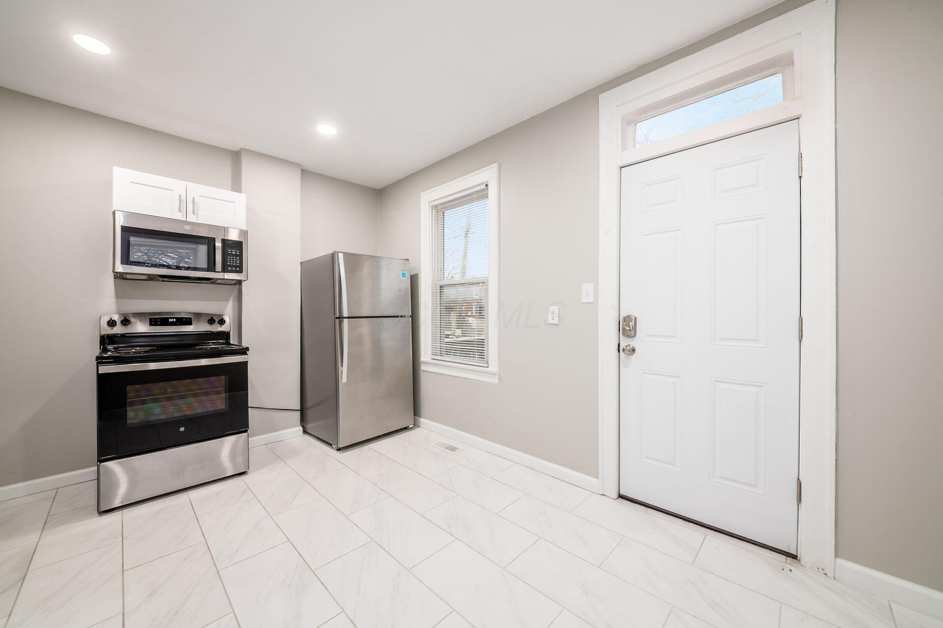 73-75 E Markison Avenue Property Photo 11