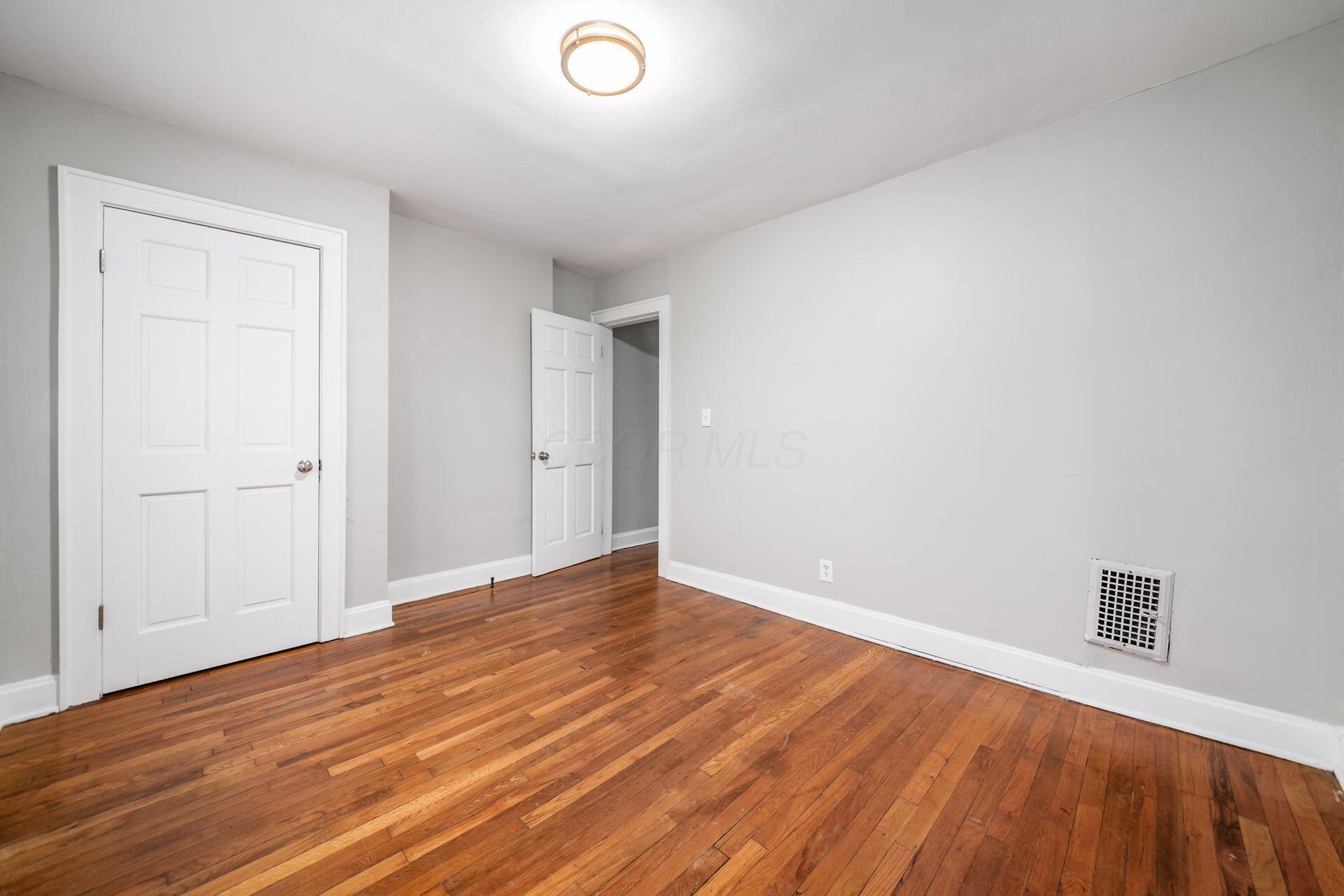 73-75 E Markison Avenue Property Photo 22