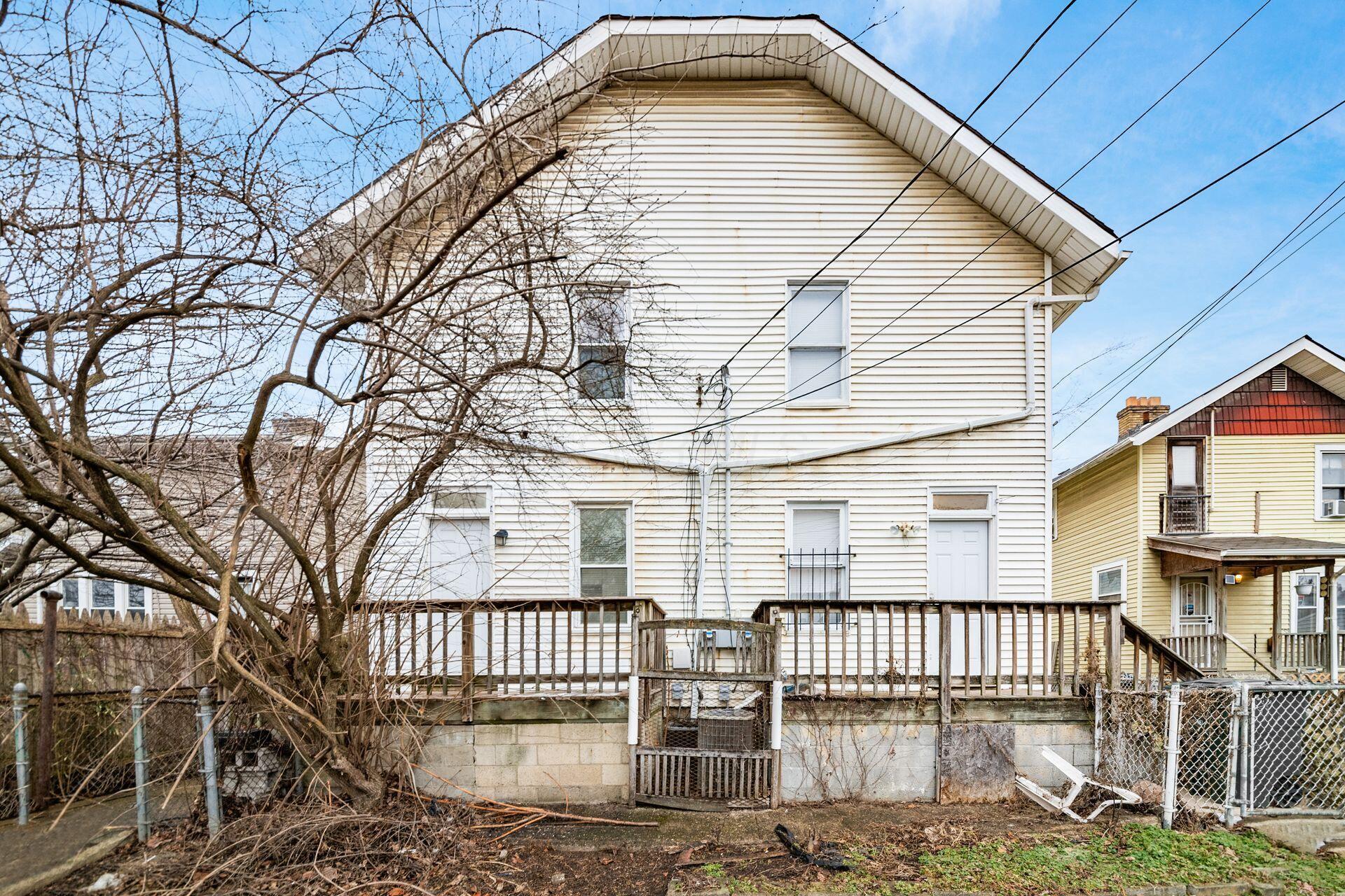 73-75 E Markison Avenue Property Photo 23
