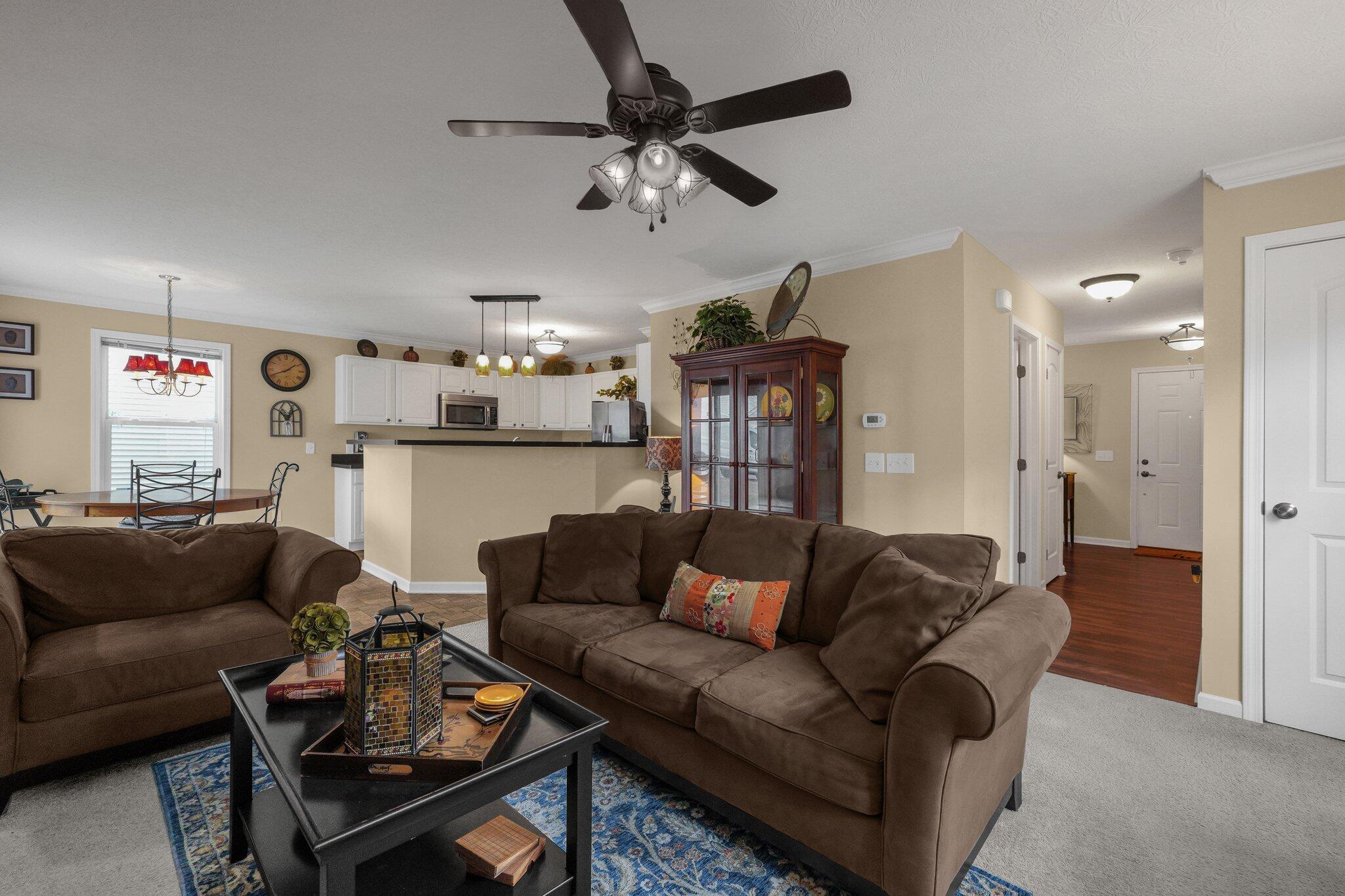 9301 Cliff Springs Trail Property Photo 13