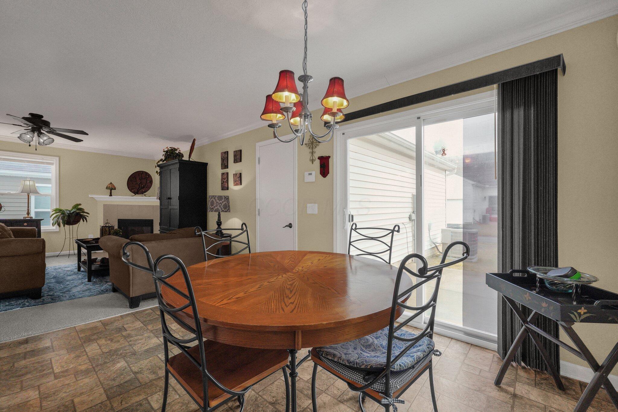 9301 Cliff Springs Trail Property Photo 15