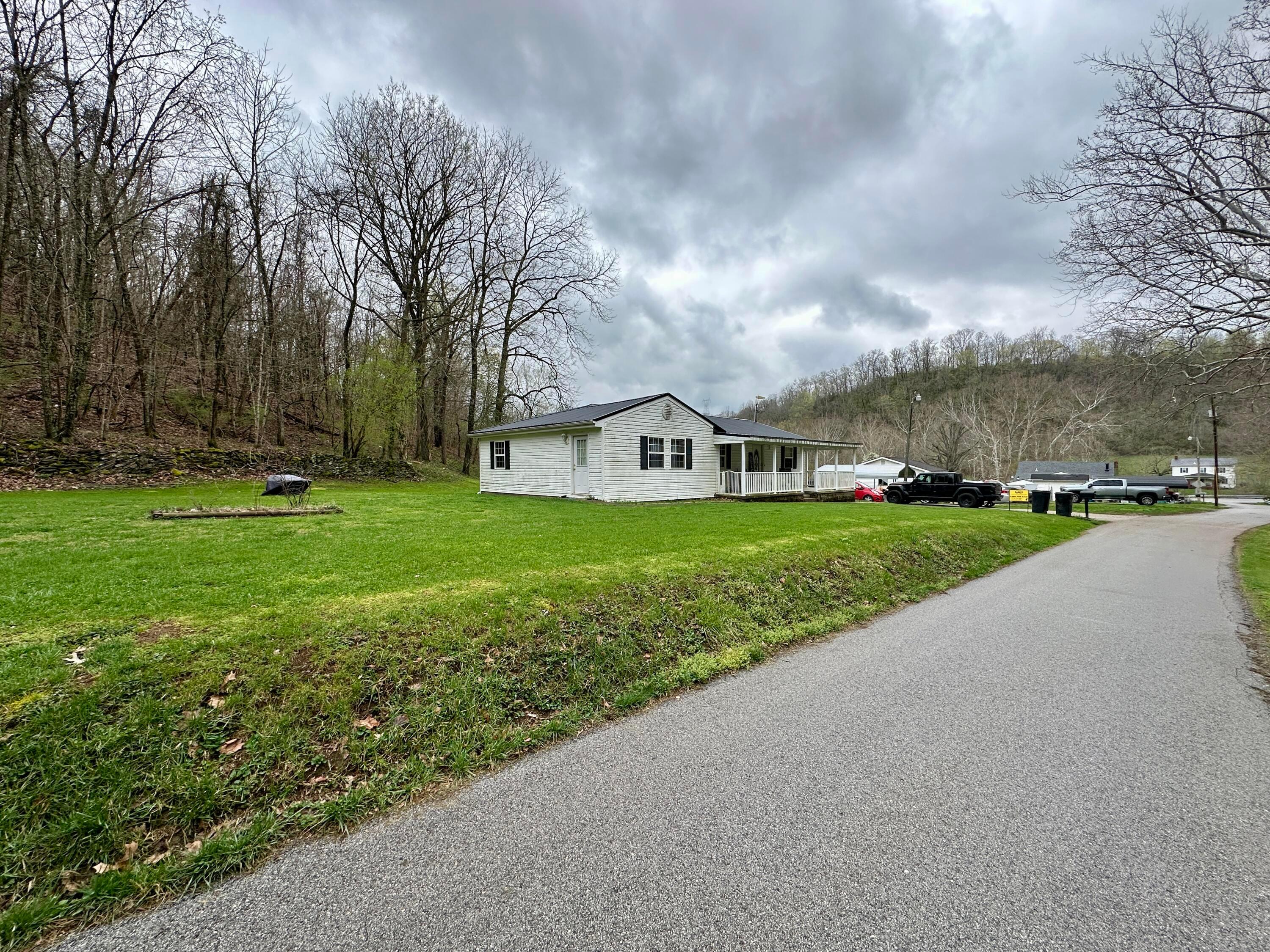 9634 Big Run Road Property Photo 4