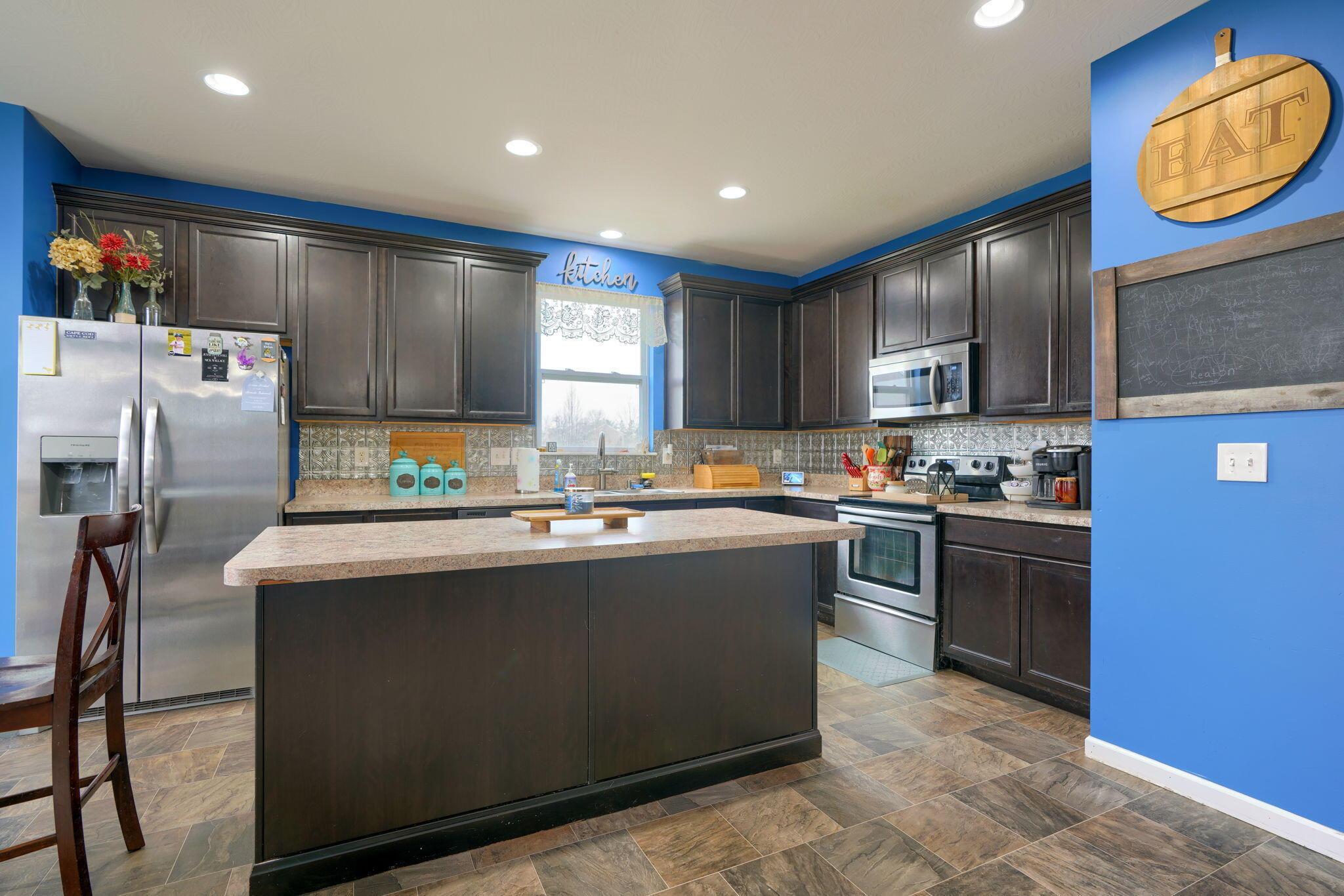 6956 Cannon Drive Property Photo 11