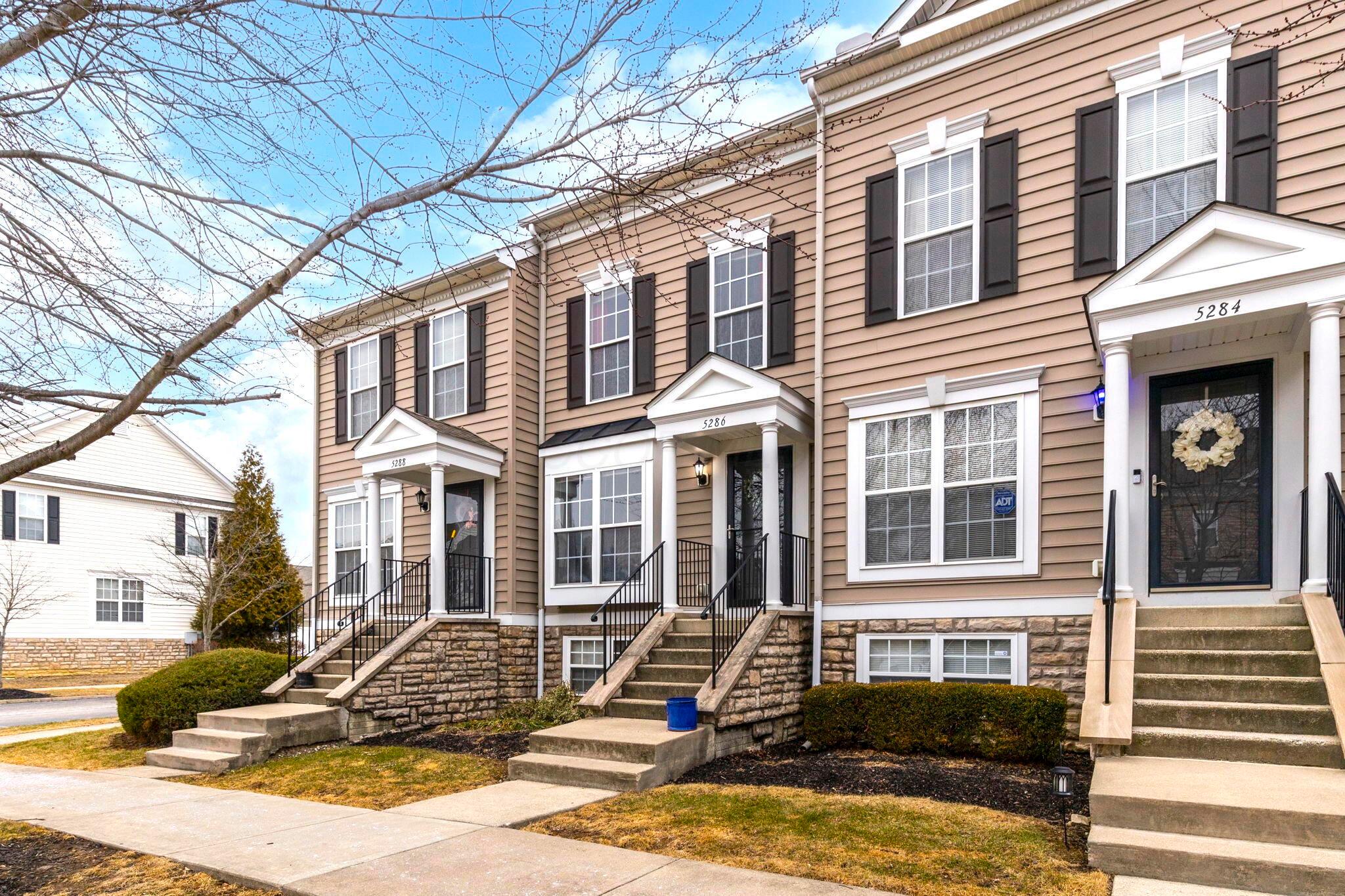 5286 Cross River Falls Boulevard Property Photo 3