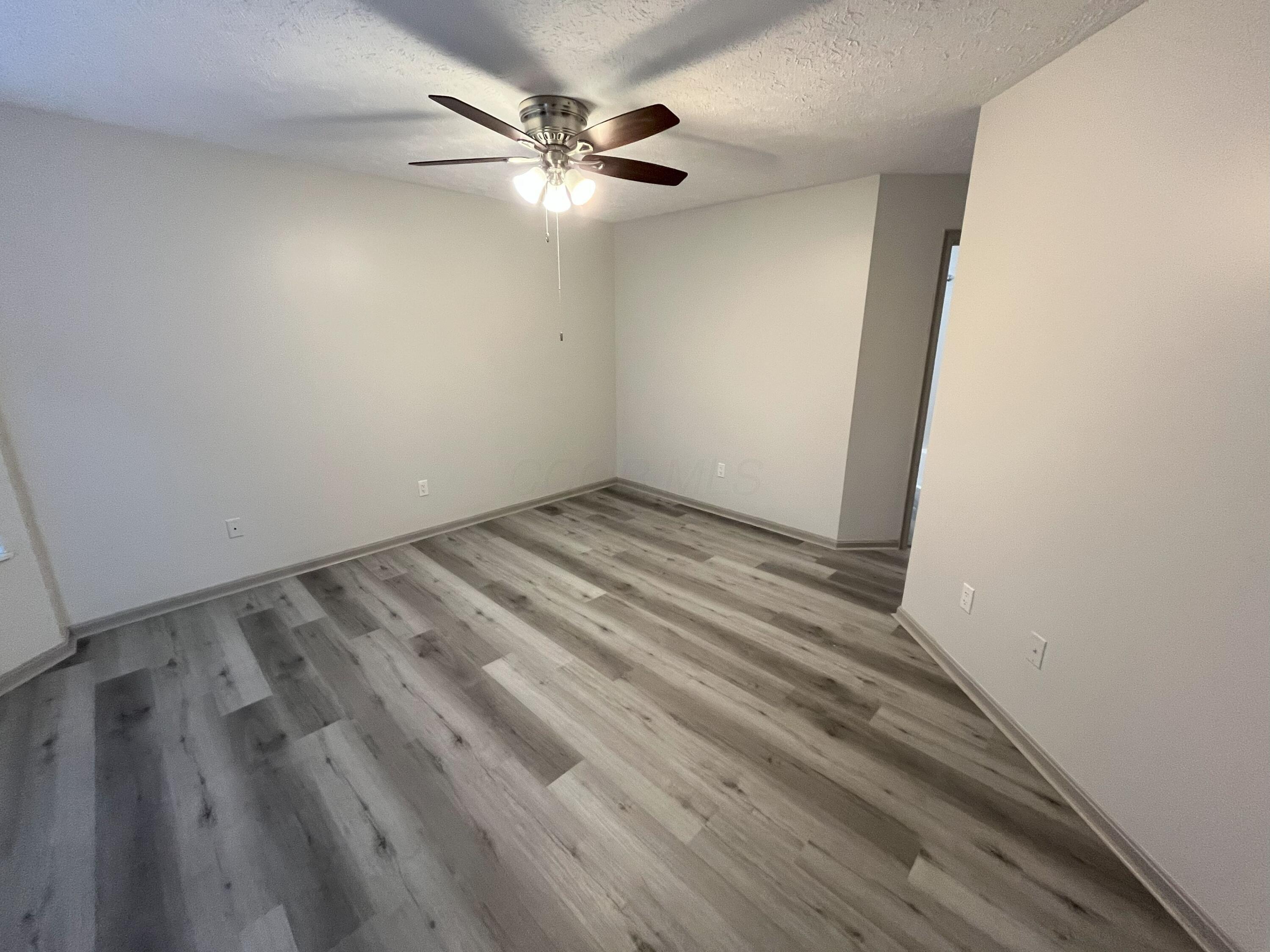 355 Village Pointe Drive, 355-1 A Property Photo 15