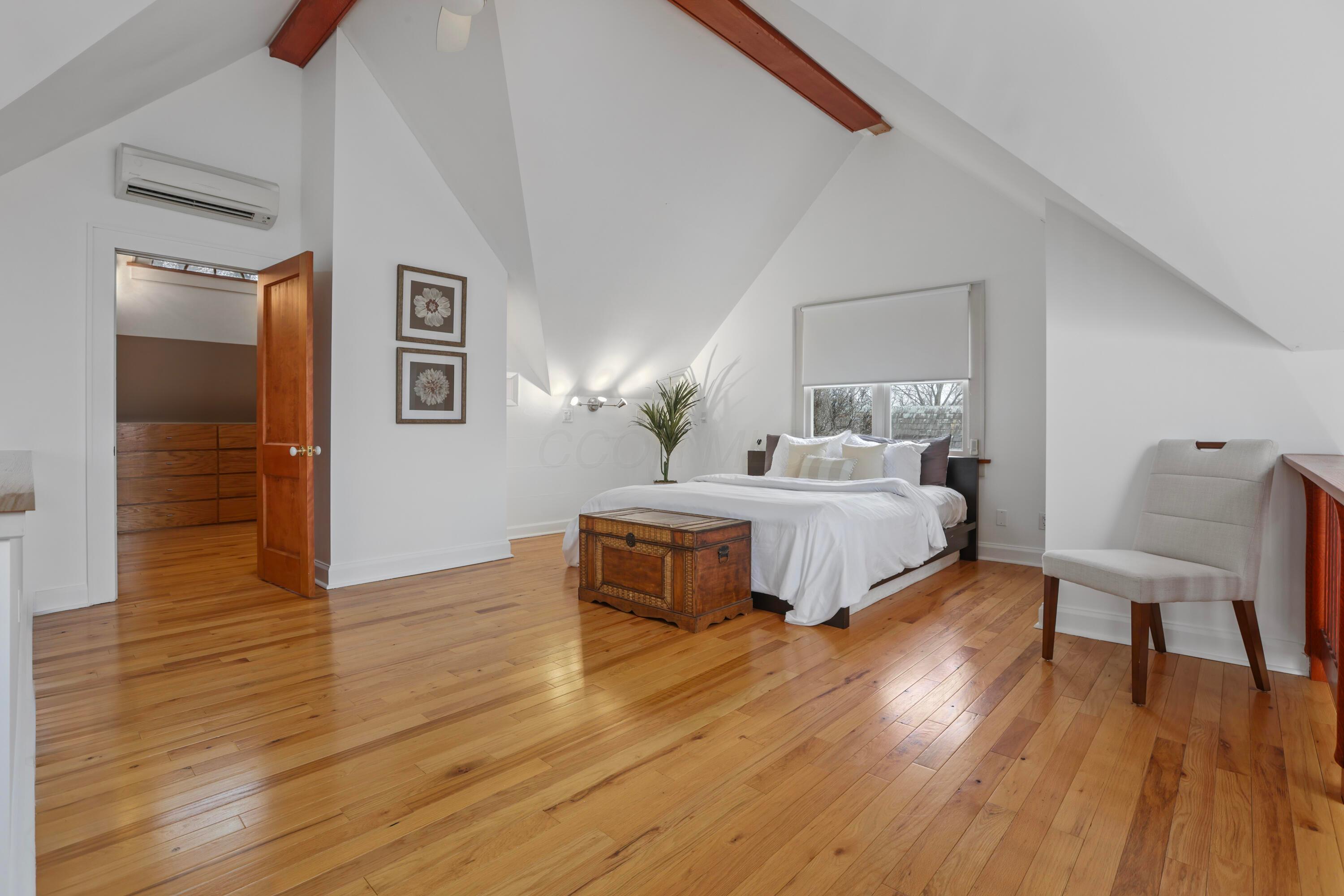 1761 Roxbury Road Property Photo 16