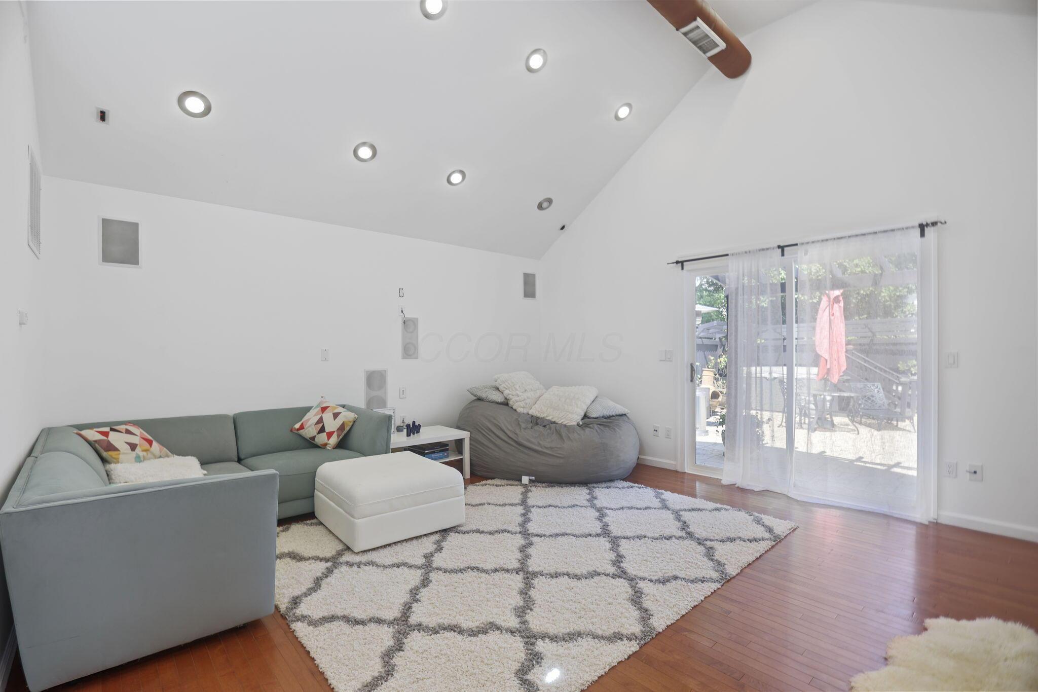 1761 Roxbury Road Property Photo 20
