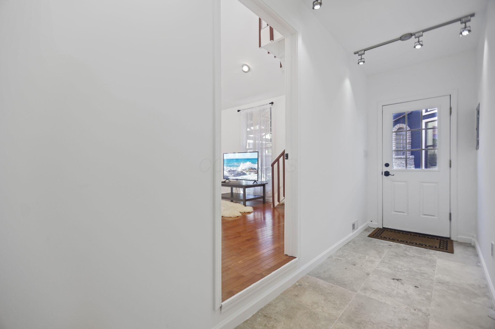 1761 Roxbury Road Property Photo 22