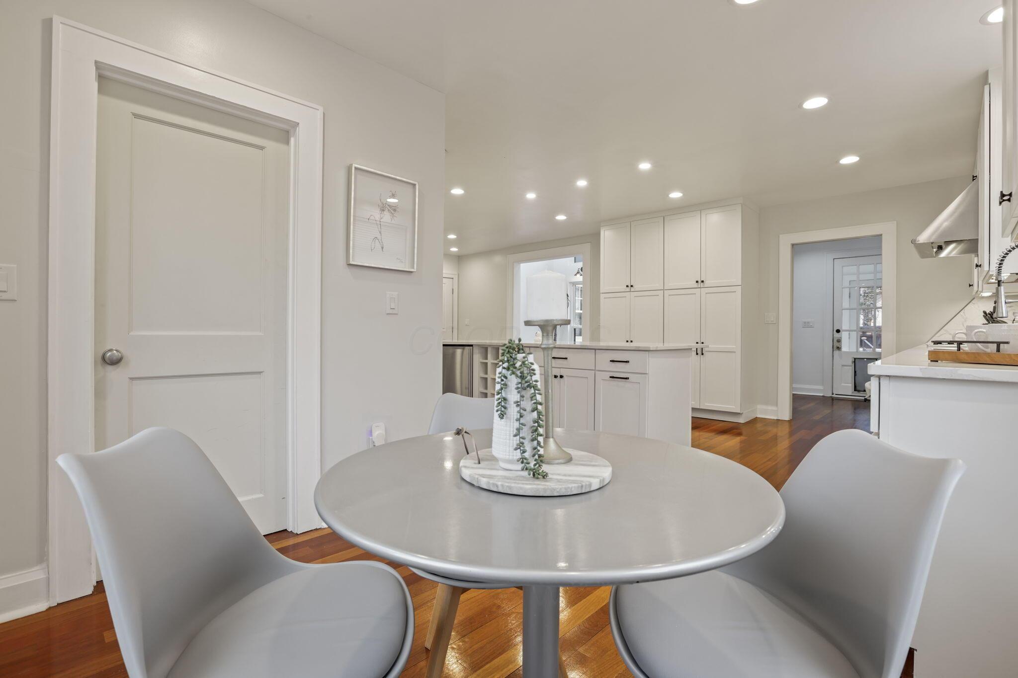 1761 Roxbury Road Property Photo 47