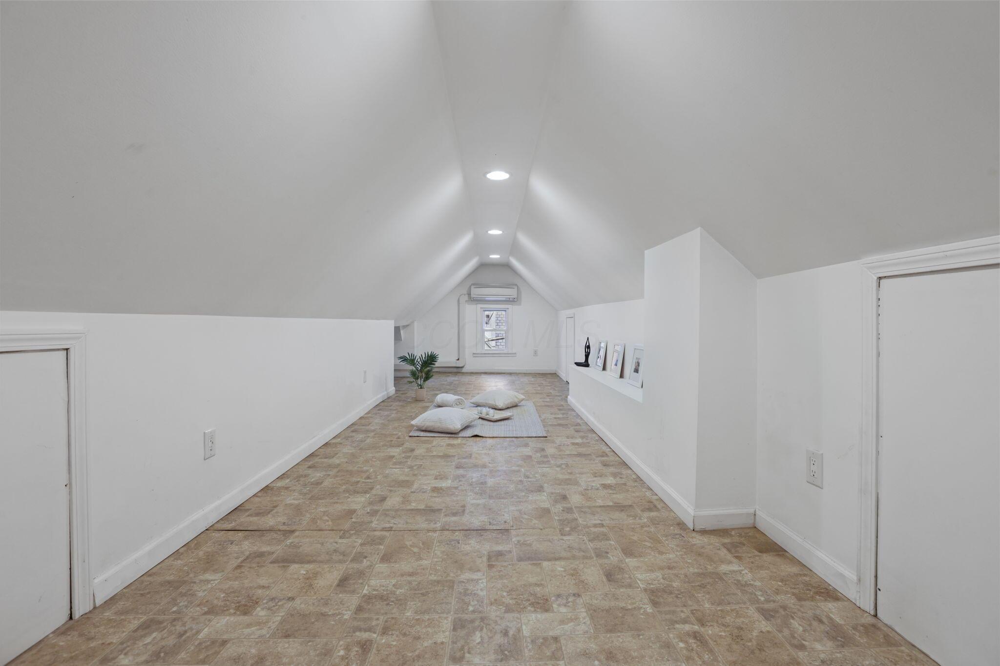 1761 Roxbury Road Property Photo 90