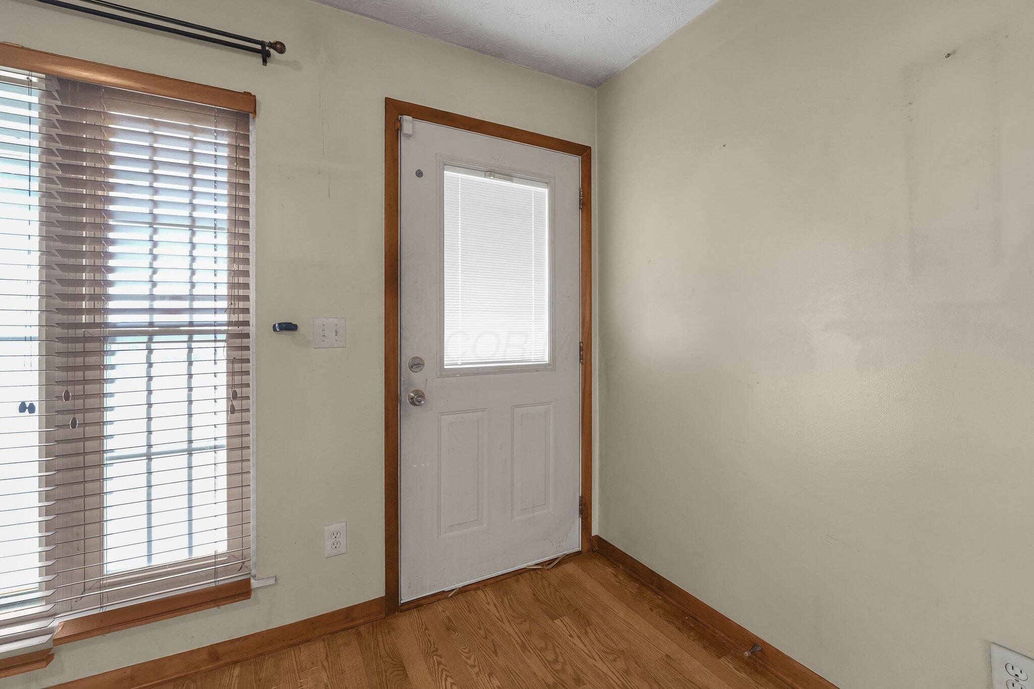 861 Aladdin Court Property Photo 4