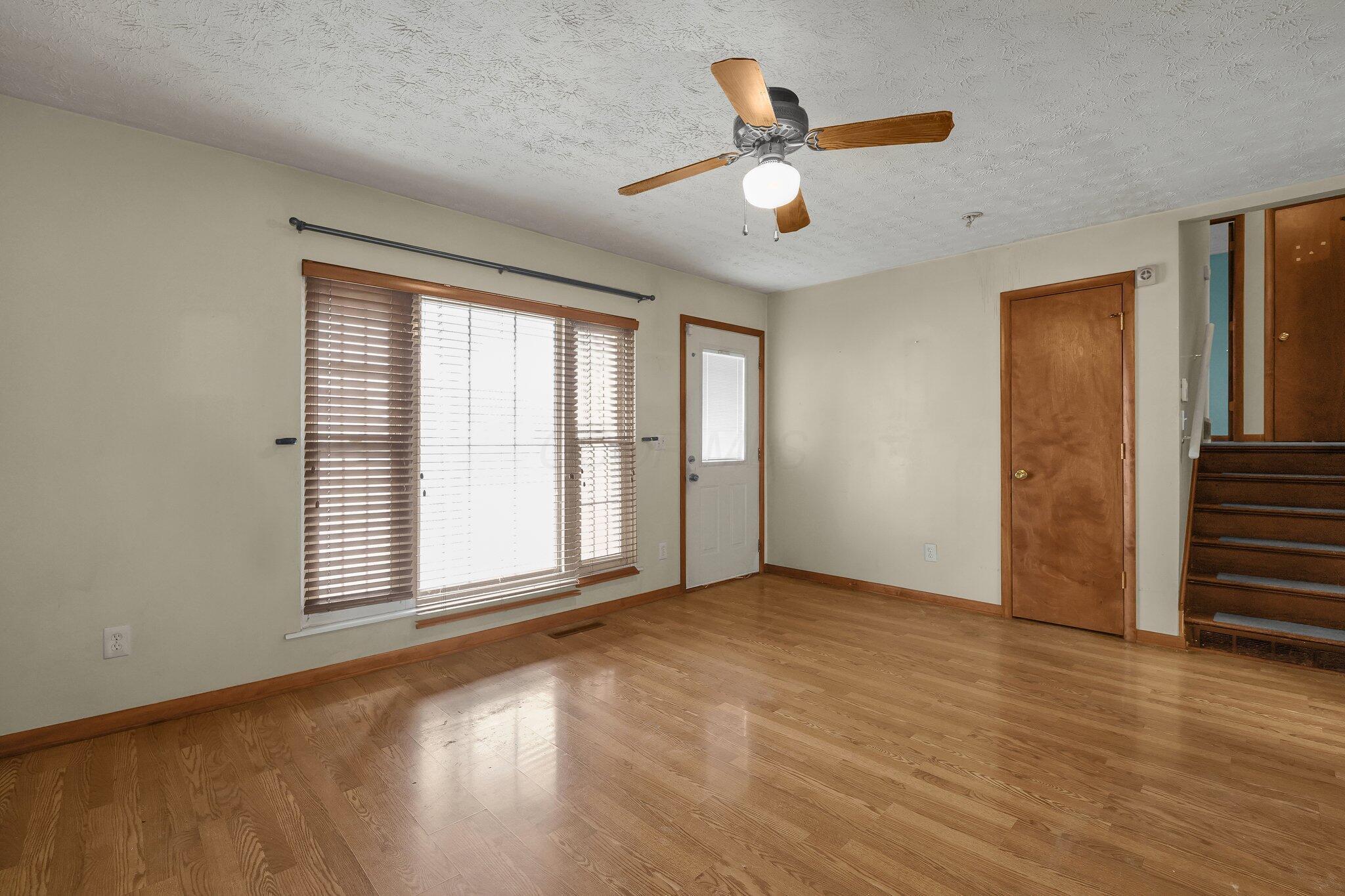861 Aladdin Court Property Photo 7