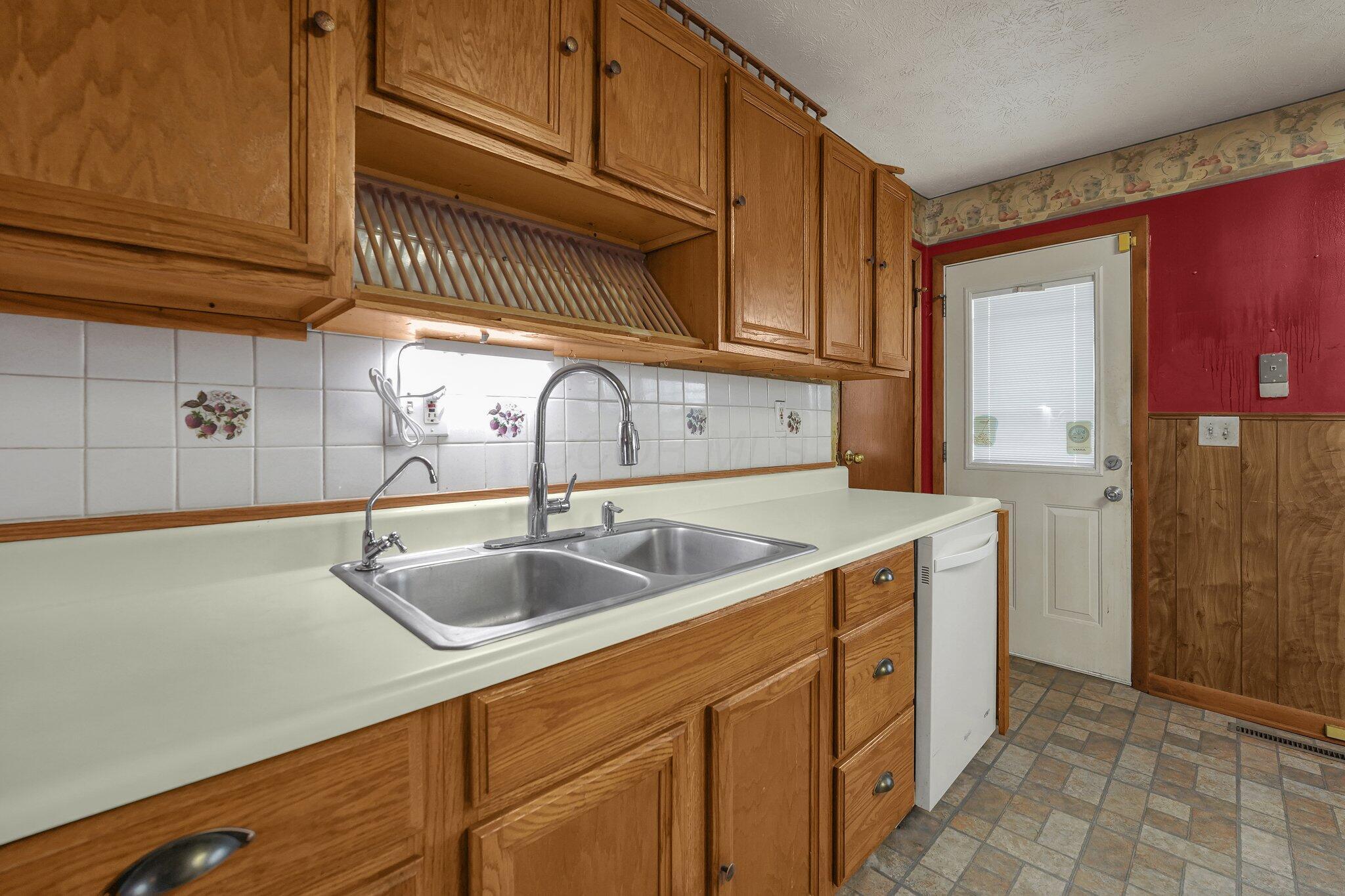 861 Aladdin Court Property Photo 8