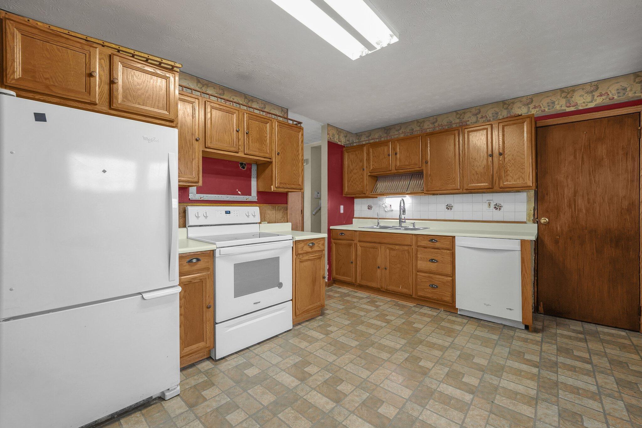 861 Aladdin Court Property Photo 11