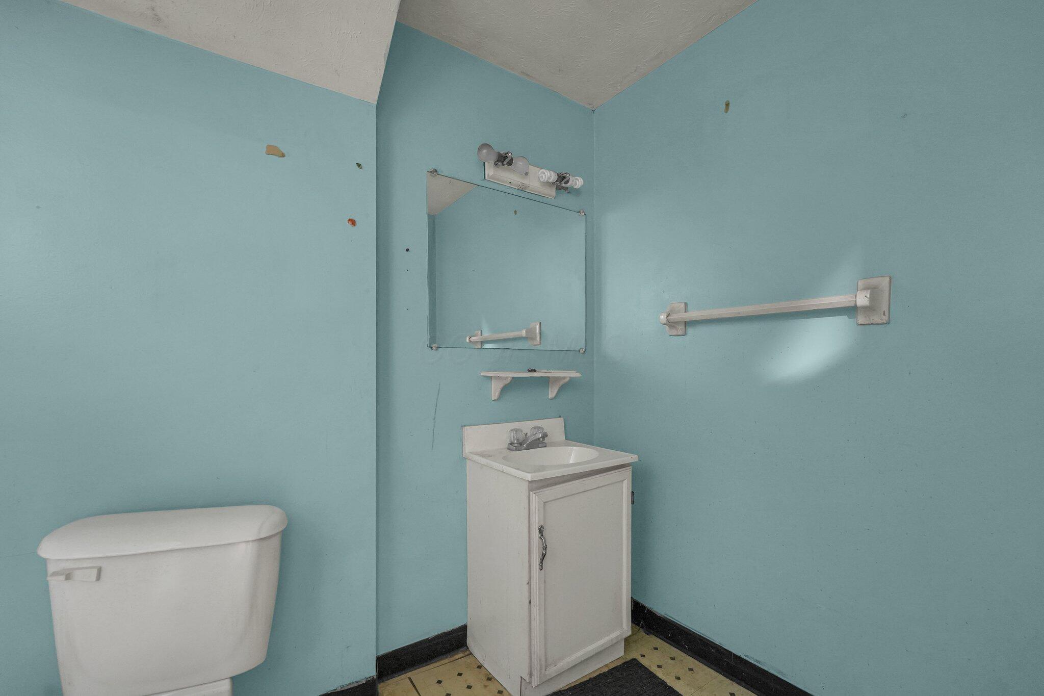 861 Aladdin Court Property Photo 19