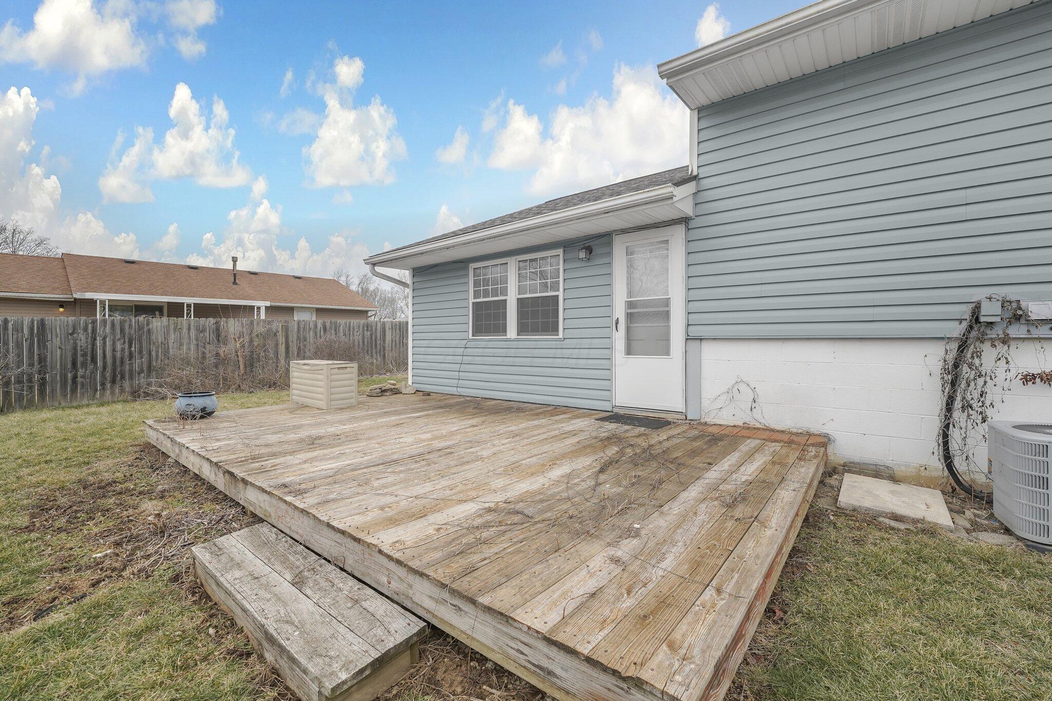 861 Aladdin Court Property Photo 24