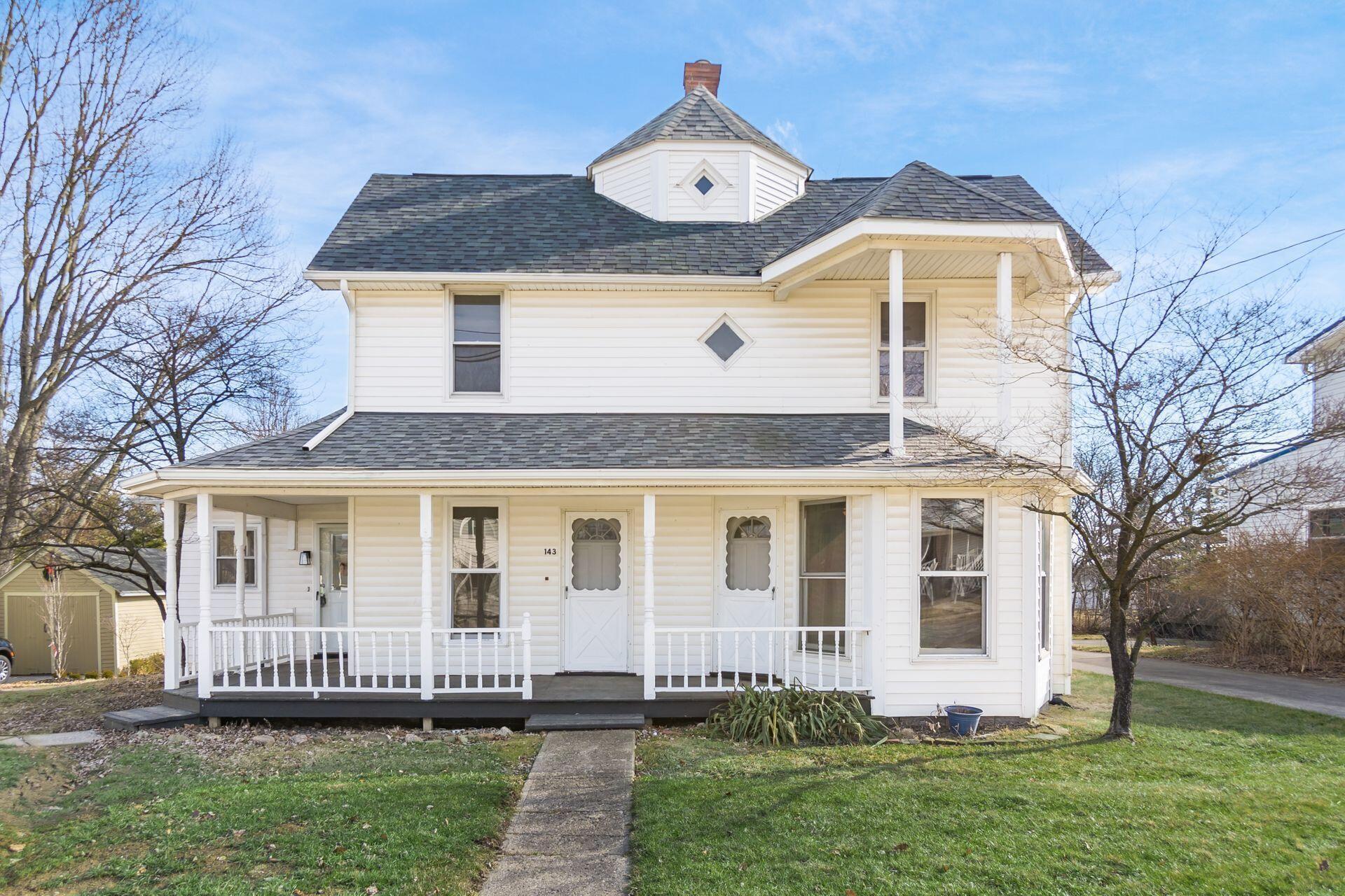 143 W Coshocton Street Property Photo