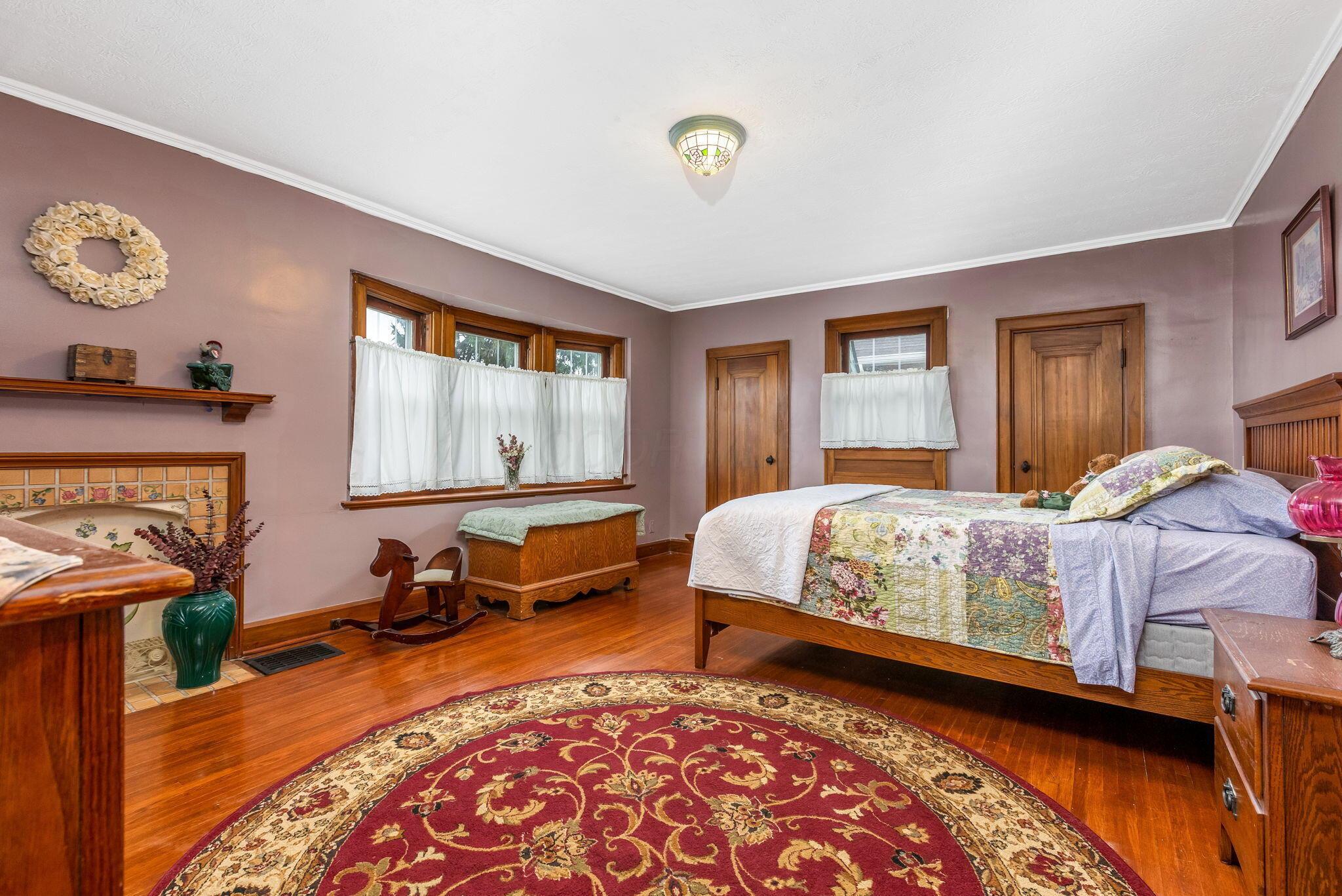 3789 Broadway Property Photo 33