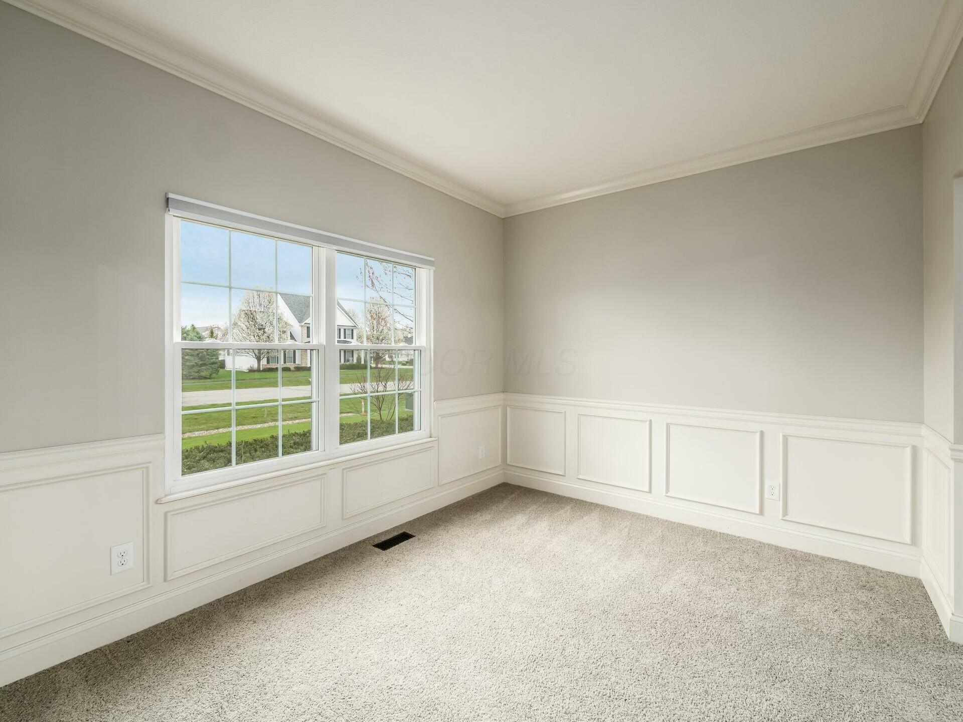 101 White Barn Parkway Property Photo 11