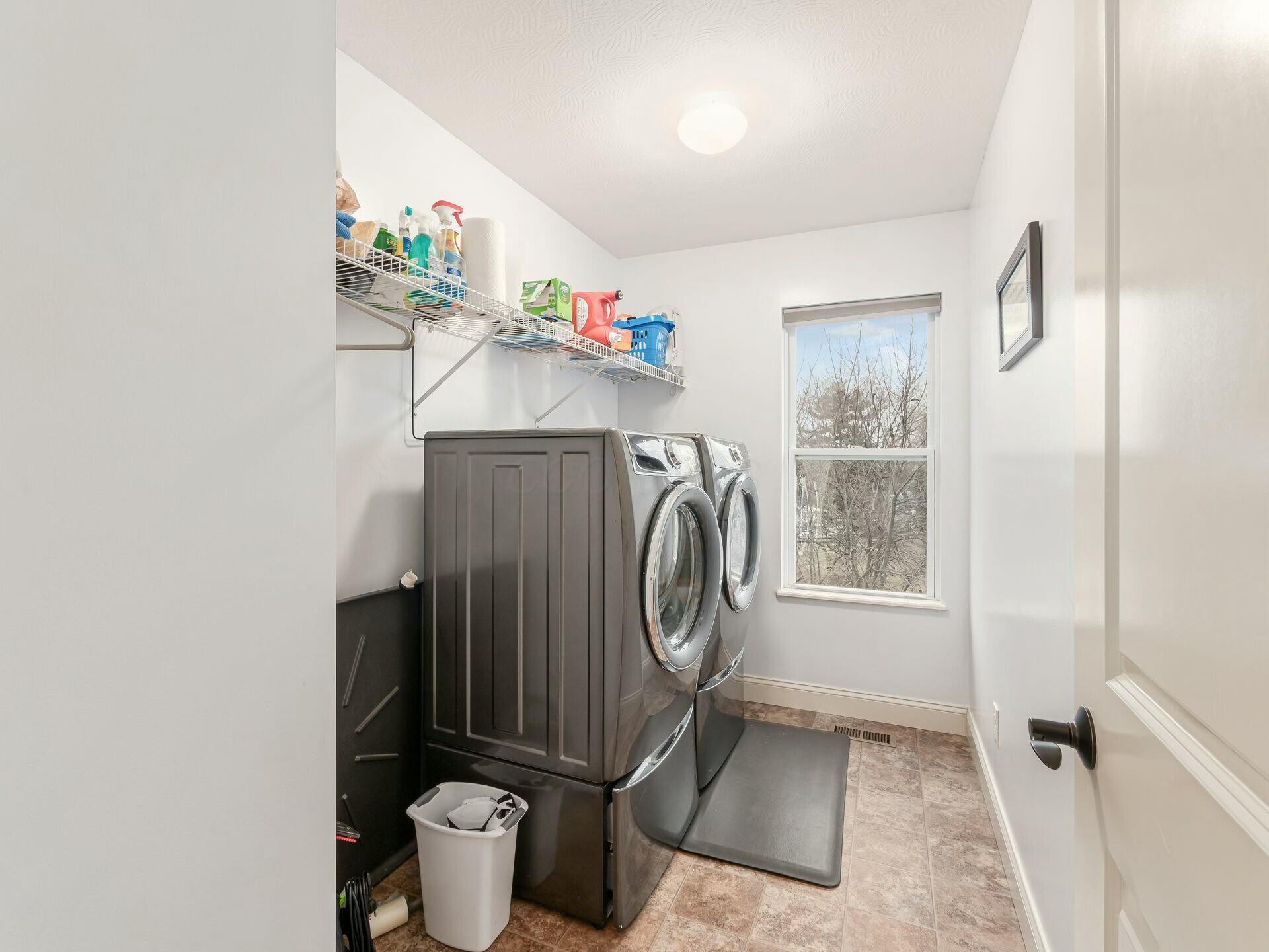 101 White Barn Parkway Property Photo 30