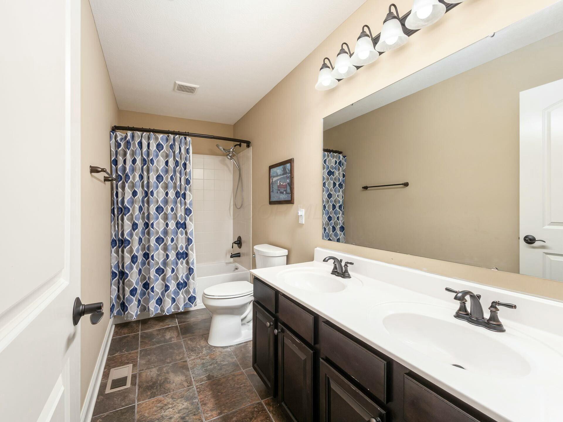 101 White Barn Parkway Property Photo 31