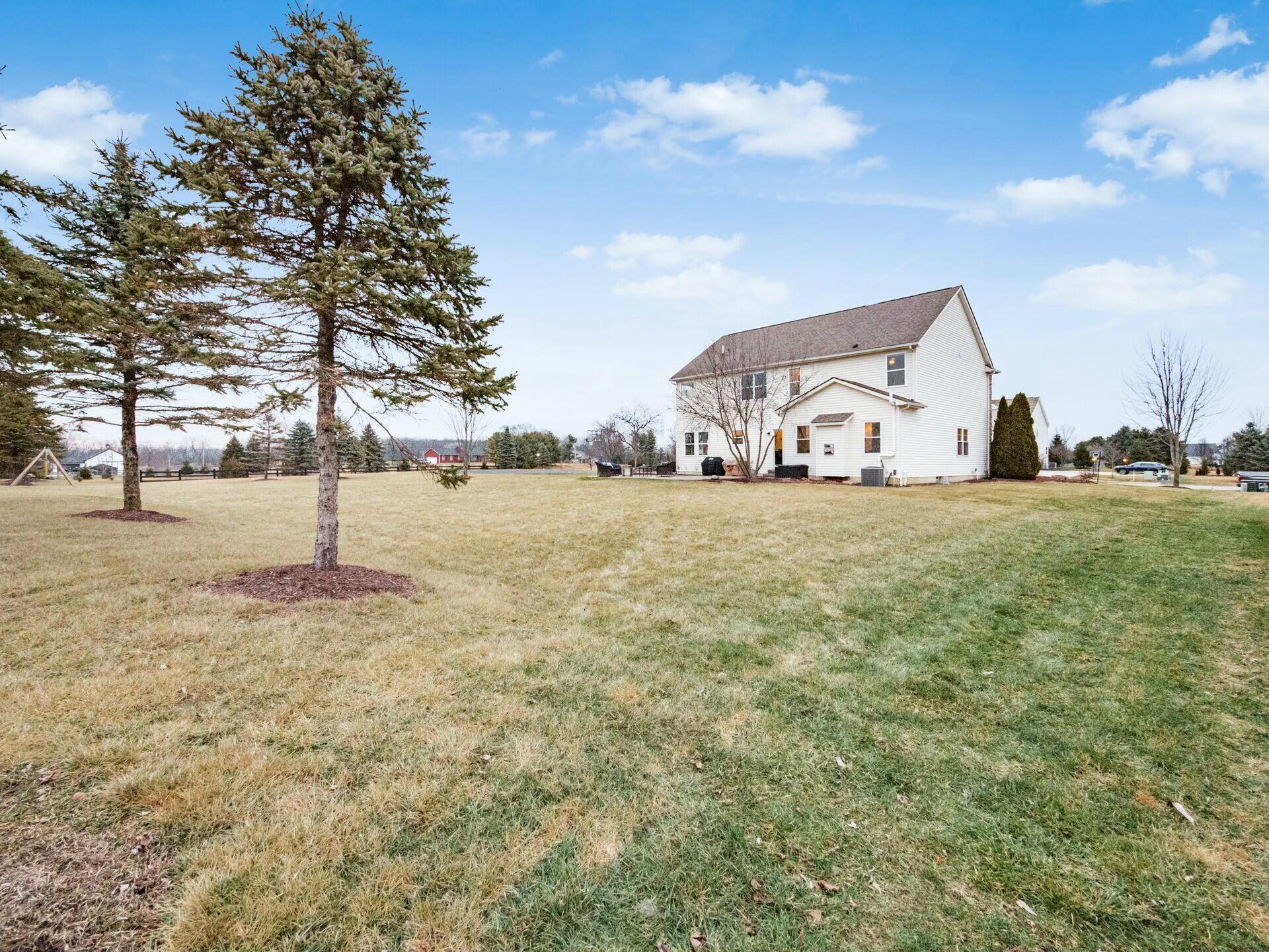 101 White Barn Parkway Property Photo 48